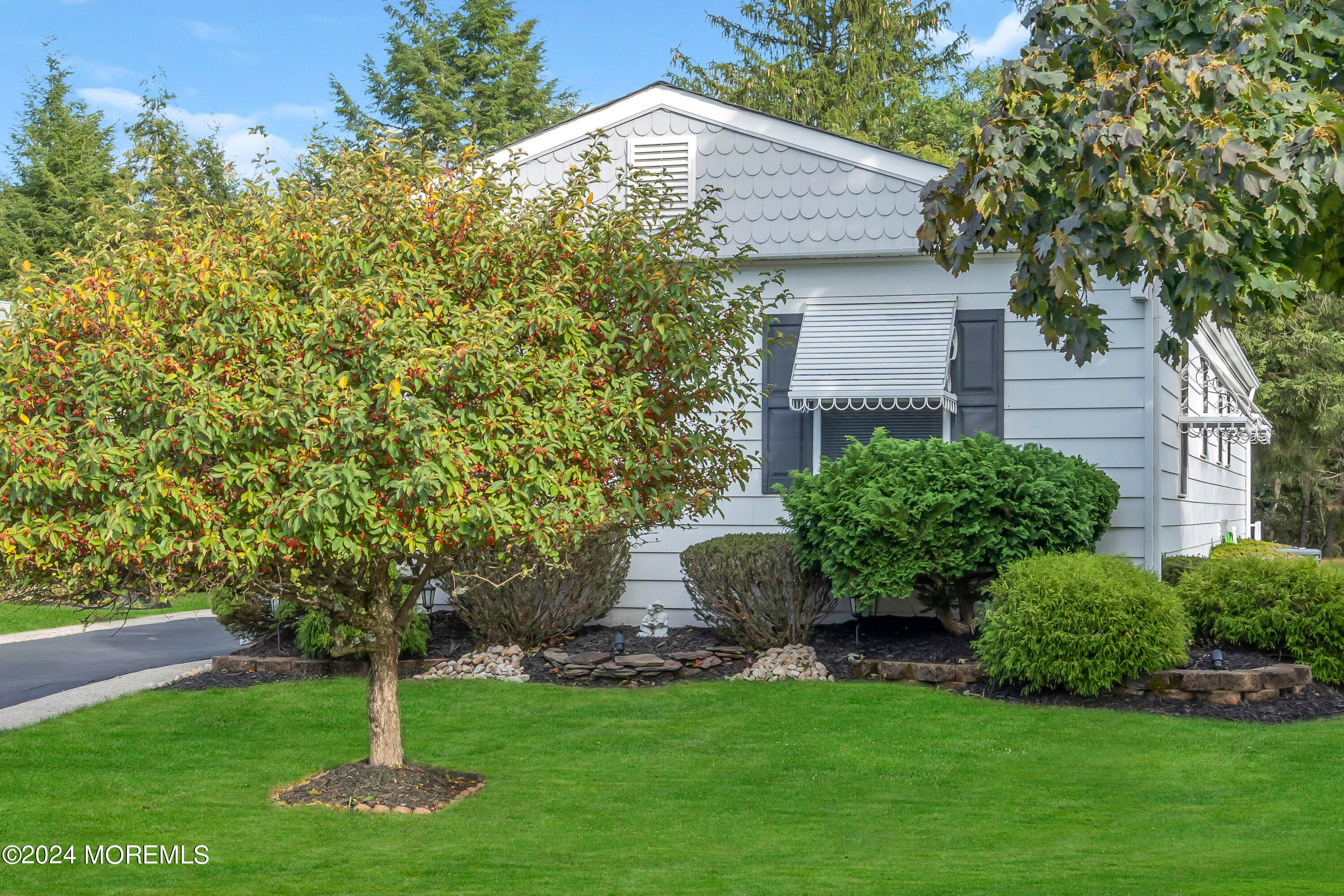 67 Redhook Bay Drive