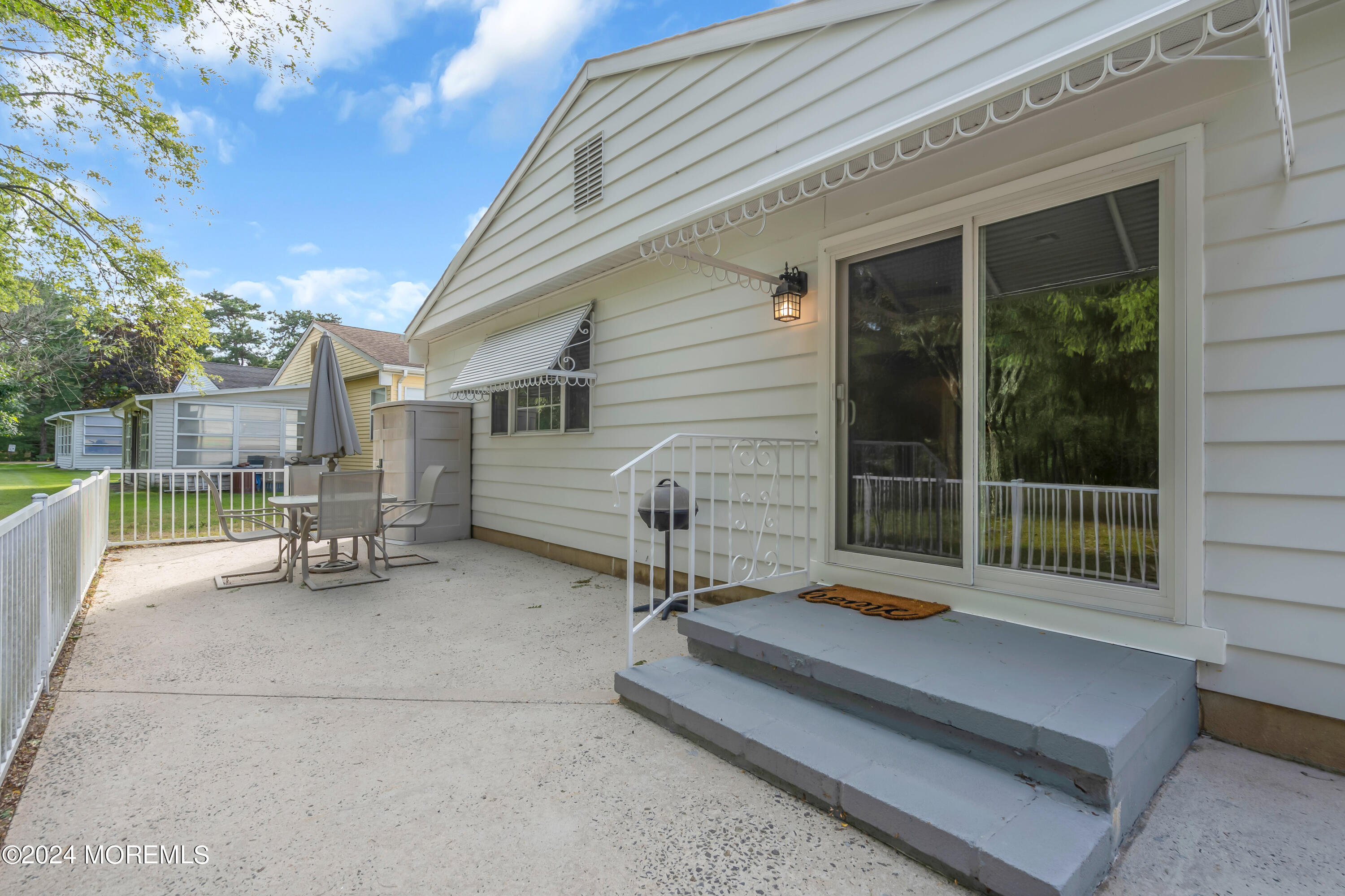 67 Redhook Bay Drive