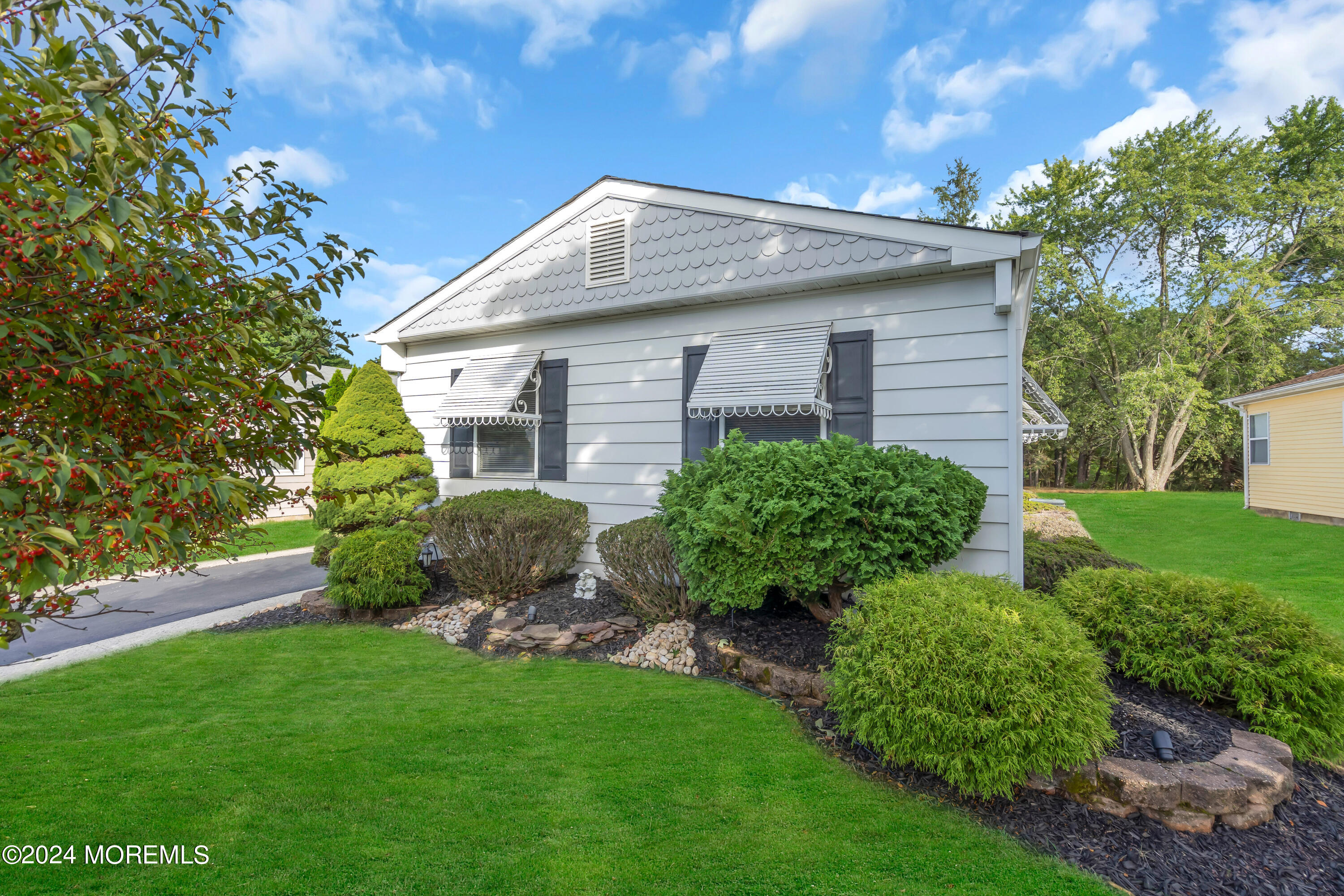 67 Redhook Bay Drive