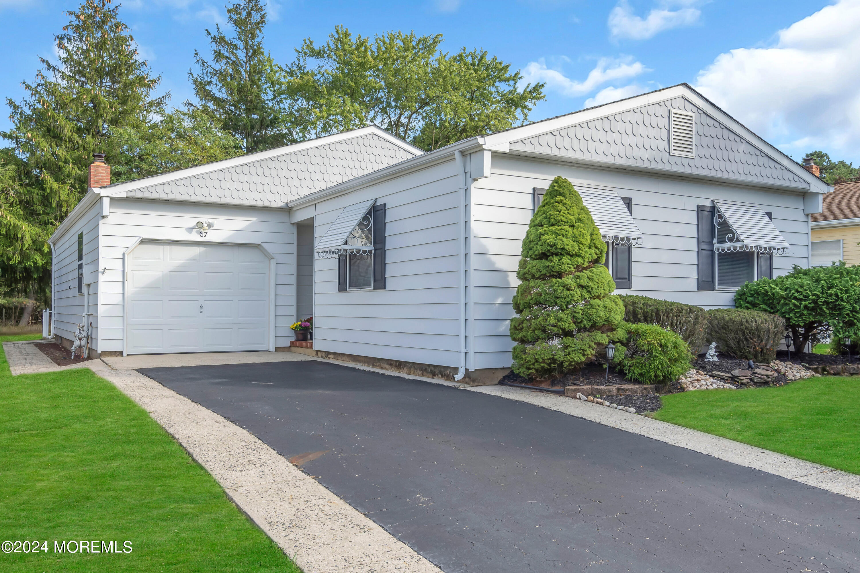 67 Redhook Bay Drive