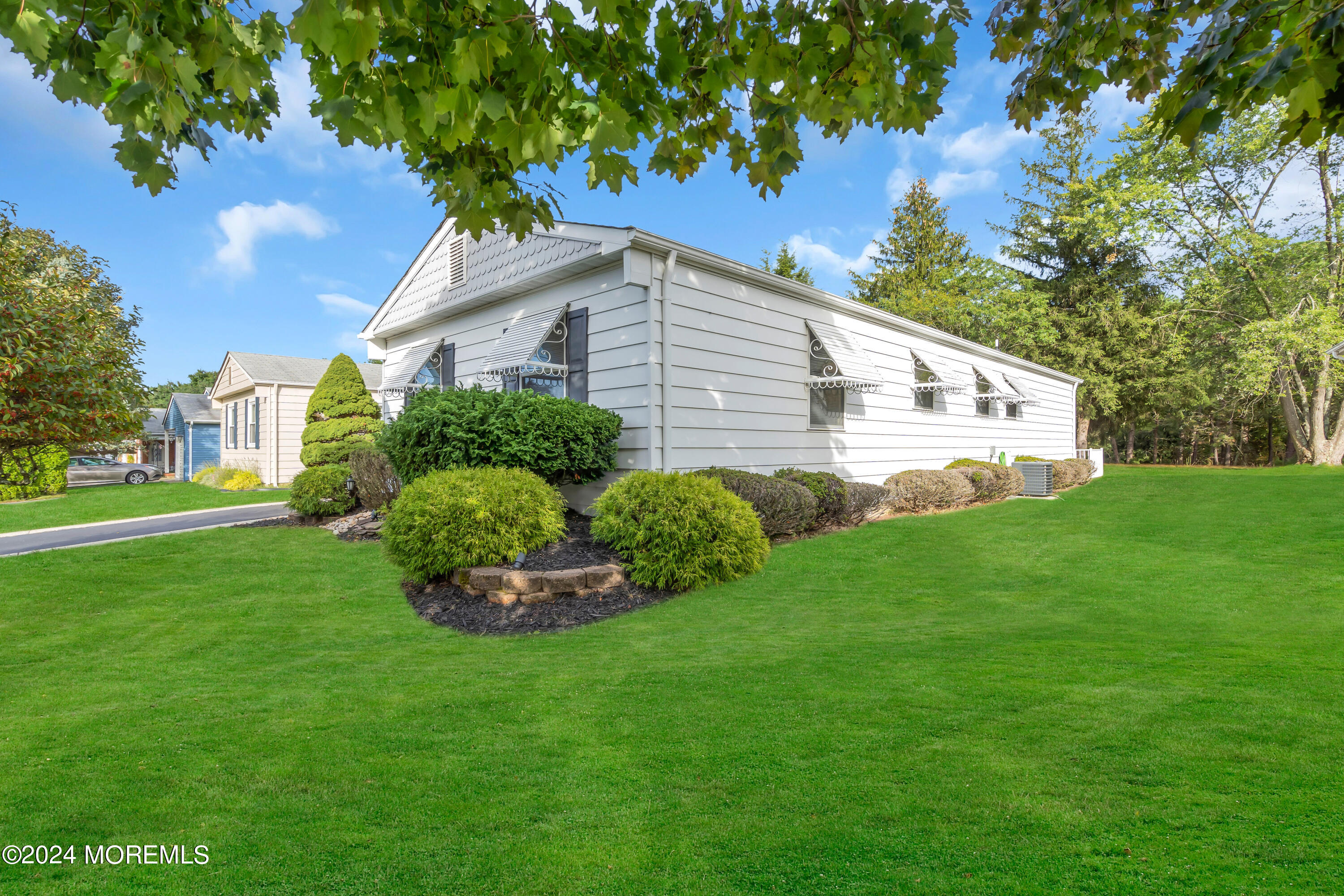 67 Redhook Bay Drive