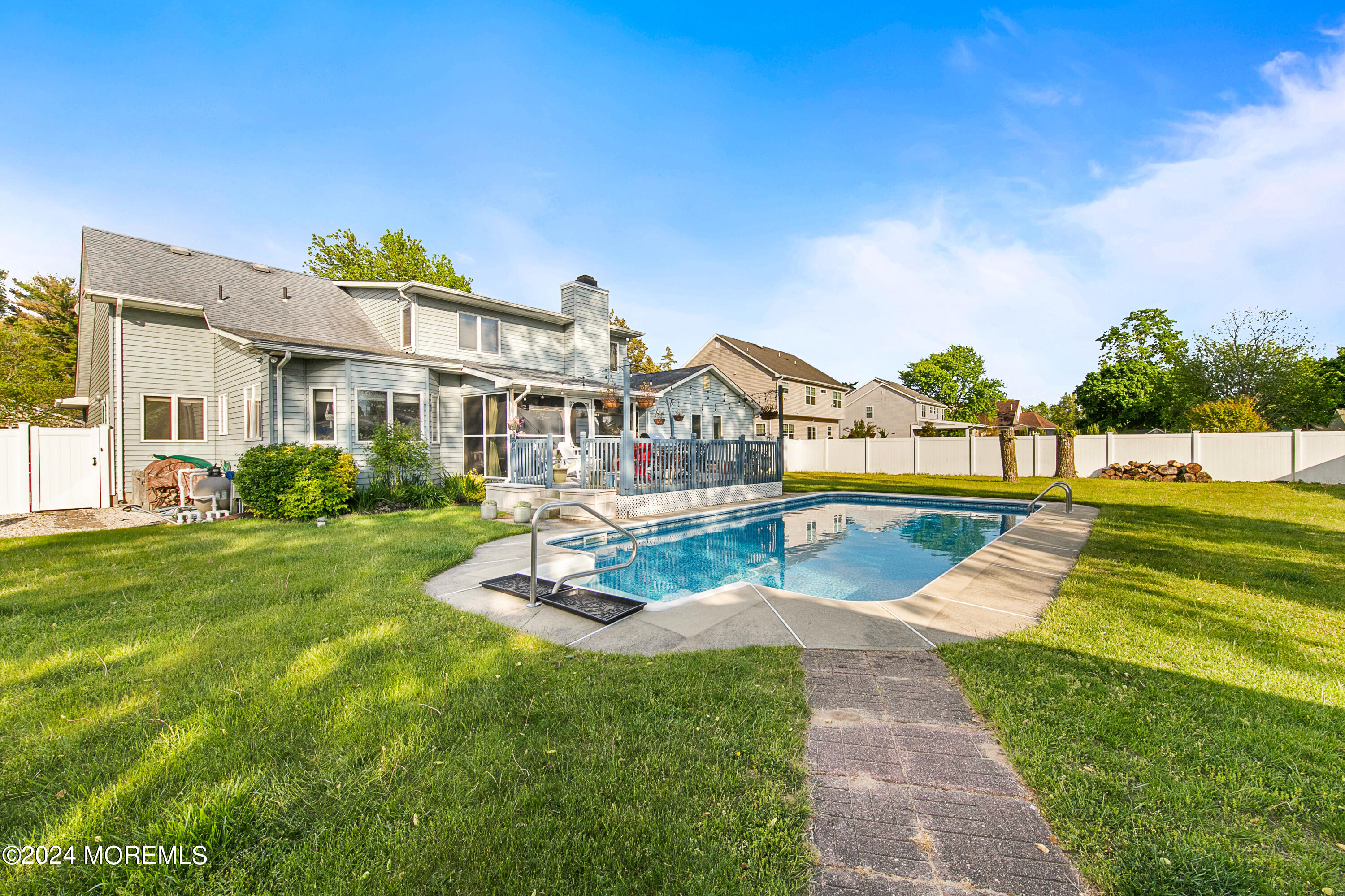 117 Frog Hollow Road