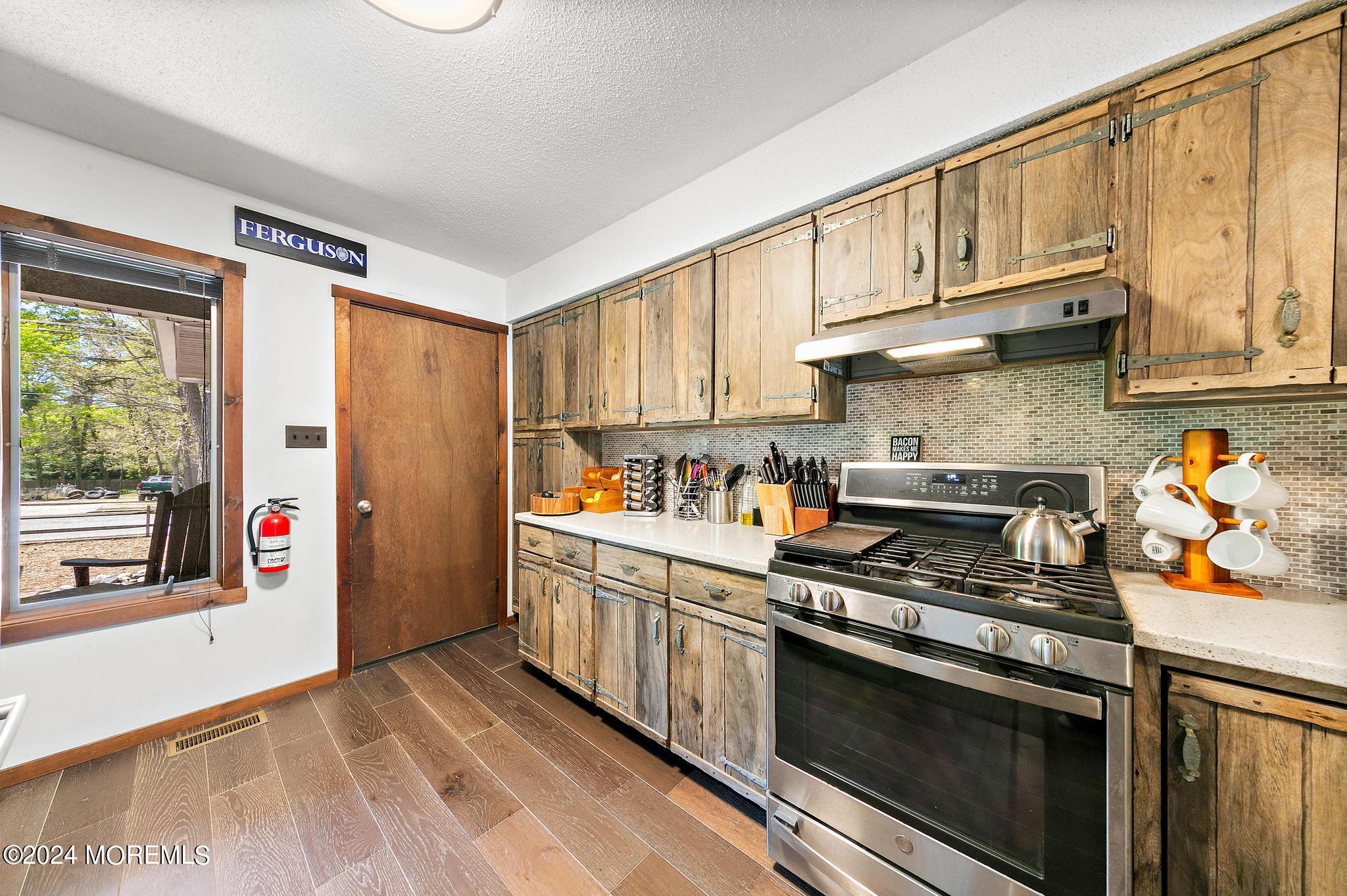 10 Whippoorwill Lane