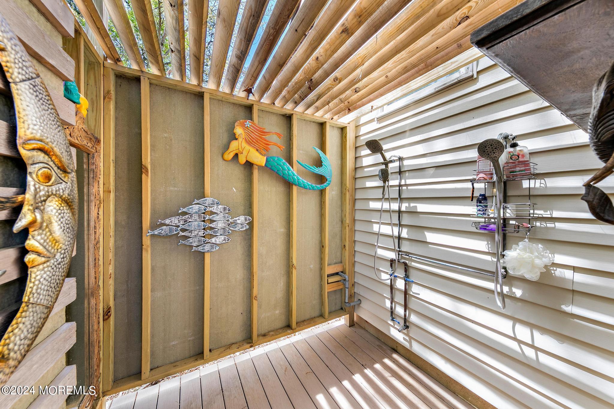 10 Whippoorwill Lane