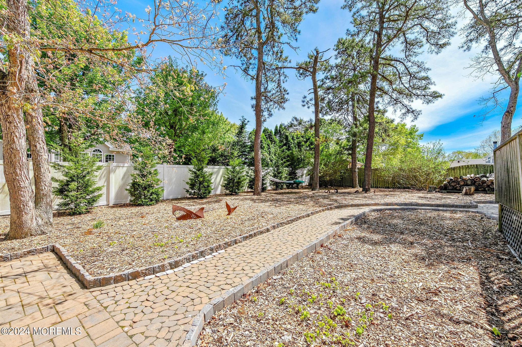 10 Whippoorwill Lane