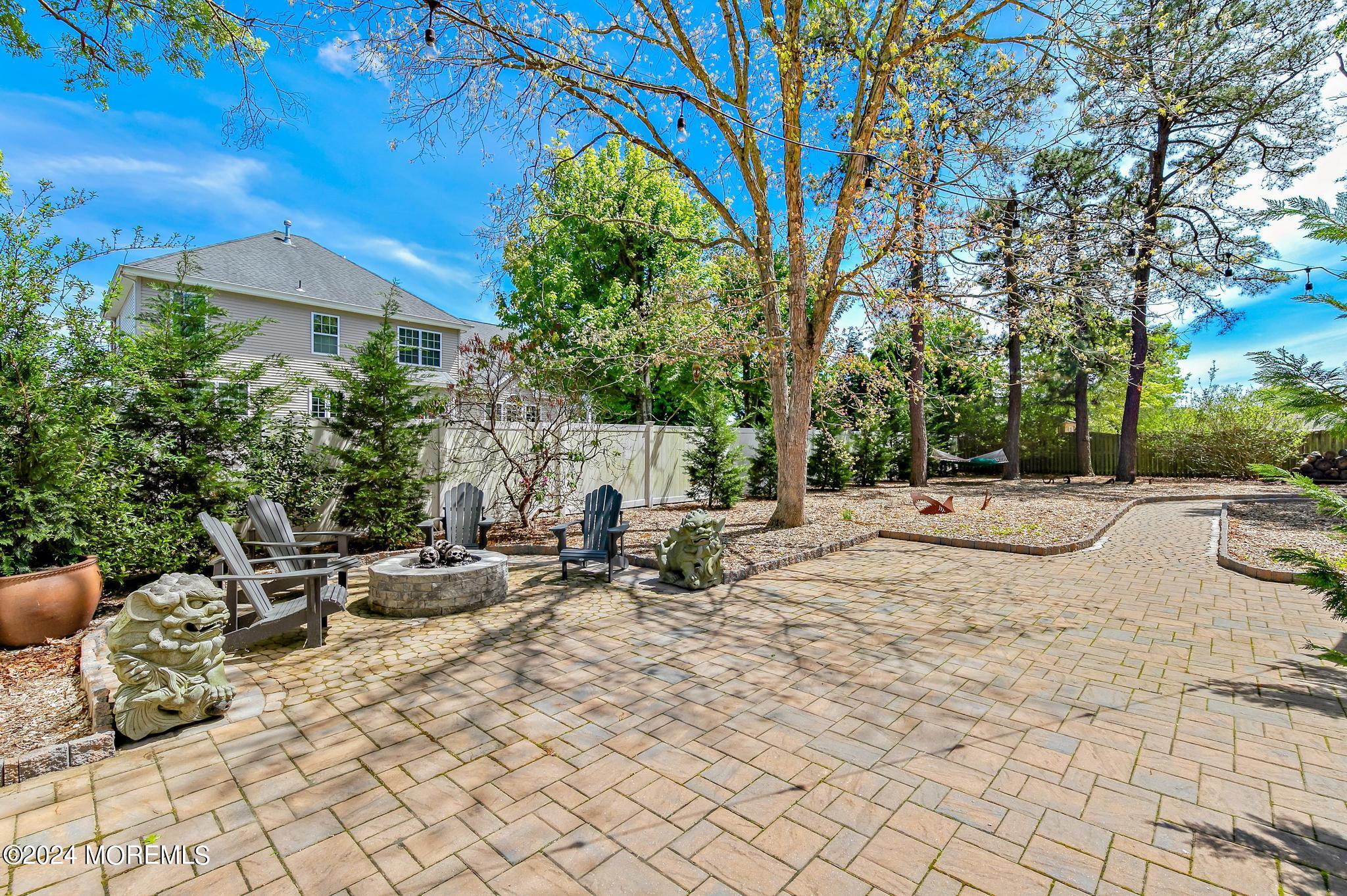 10 Whippoorwill Lane