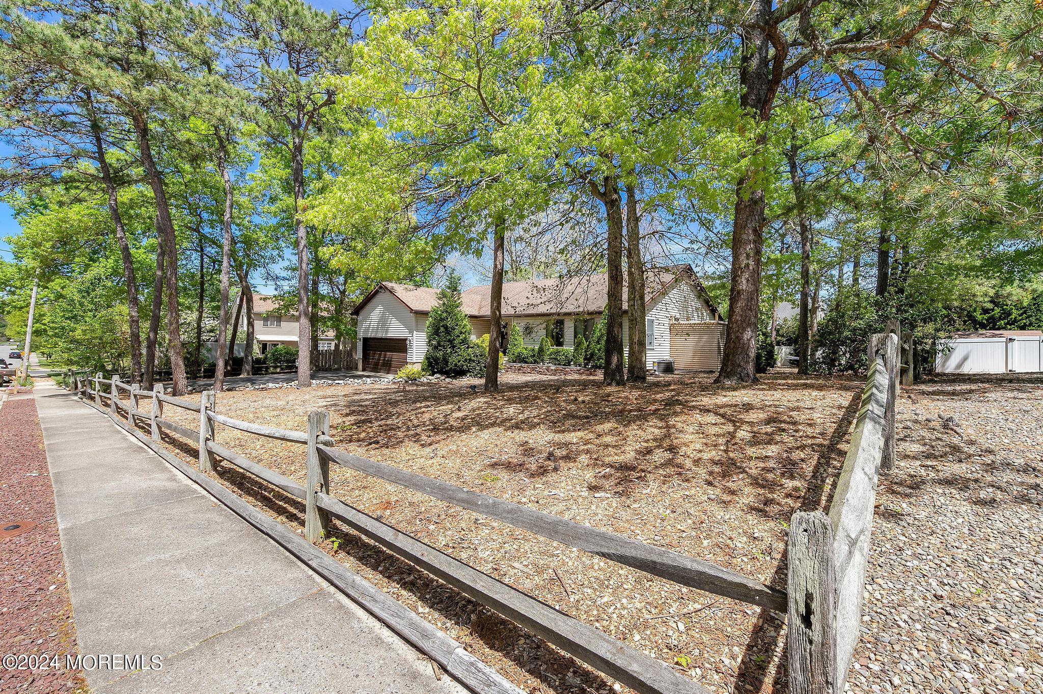 10 Whippoorwill Lane