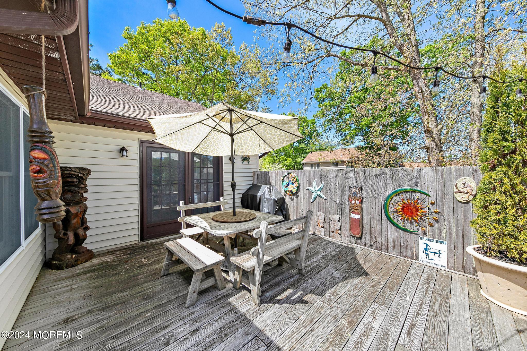 10 Whippoorwill Lane