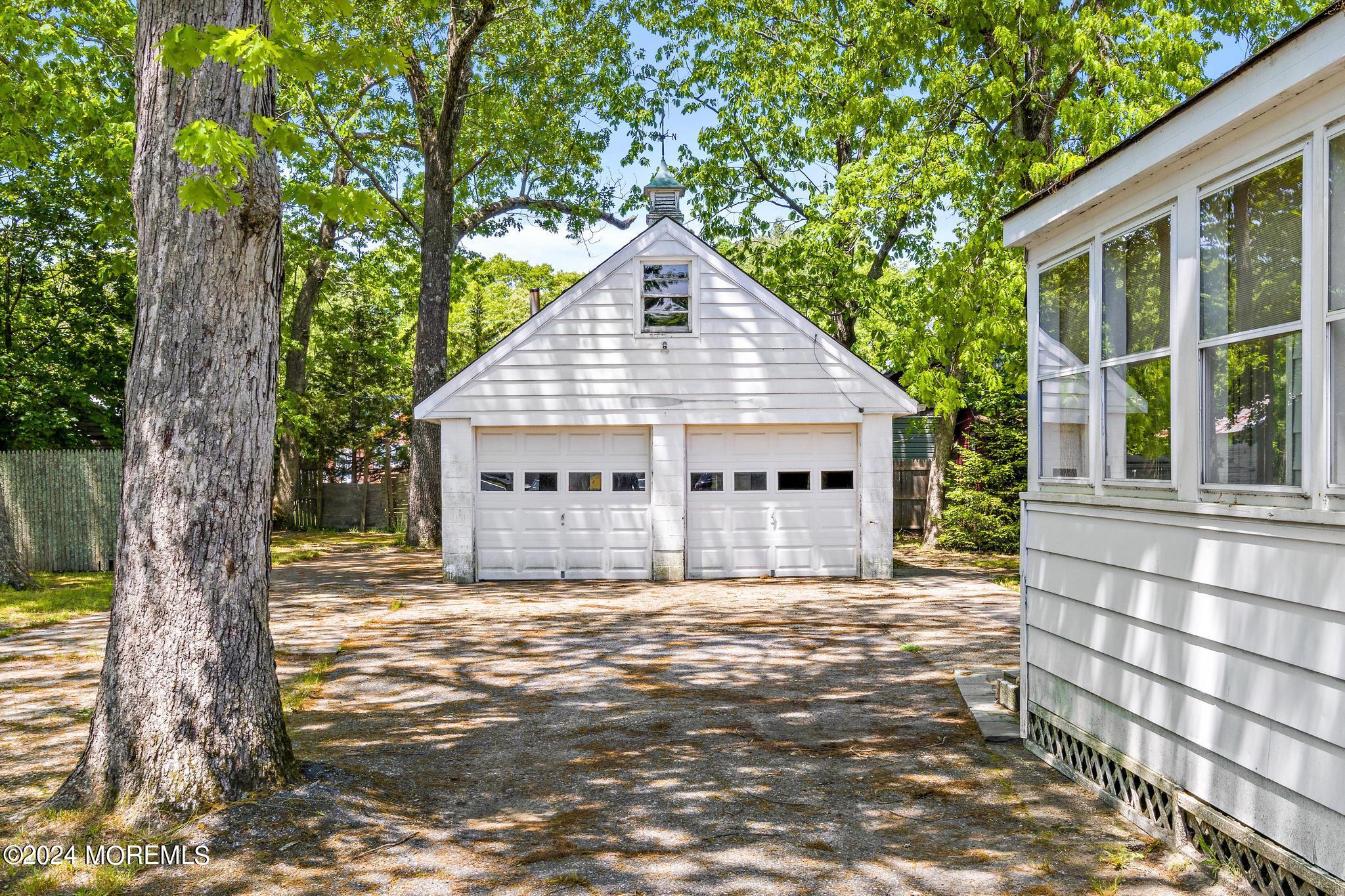 116 Caldwell Avenue