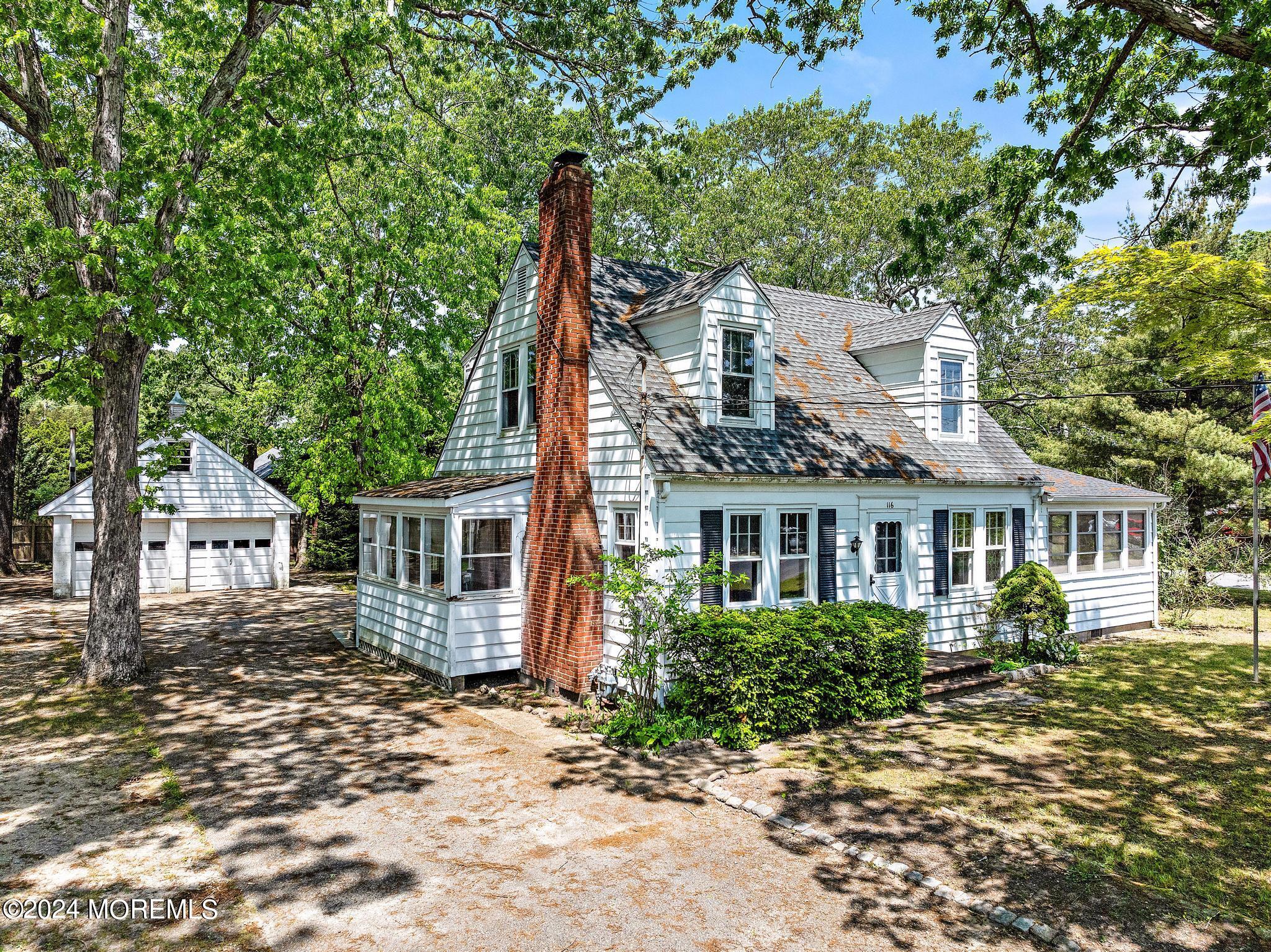 116 Caldwell Avenue