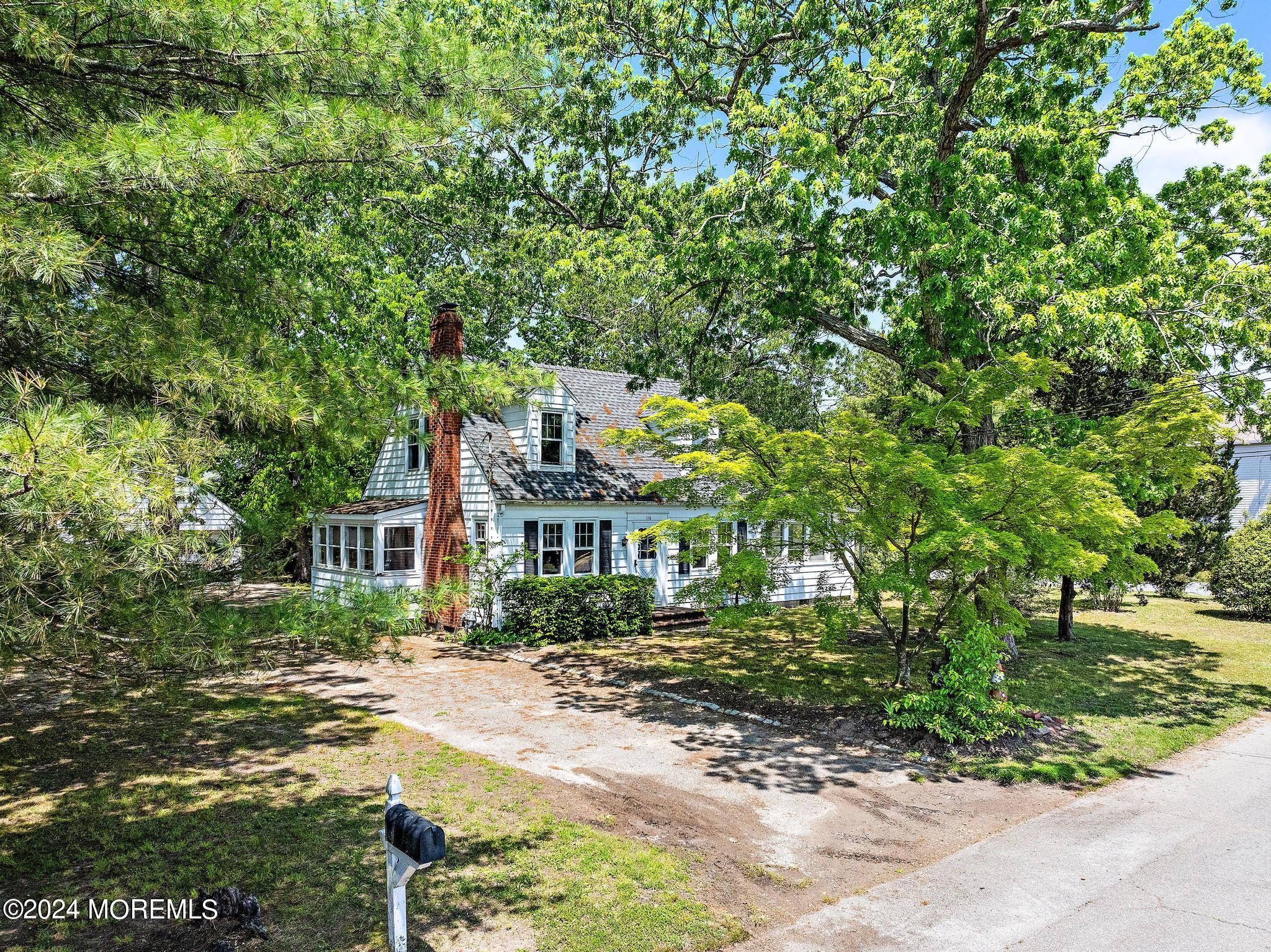 116 Caldwell Avenue