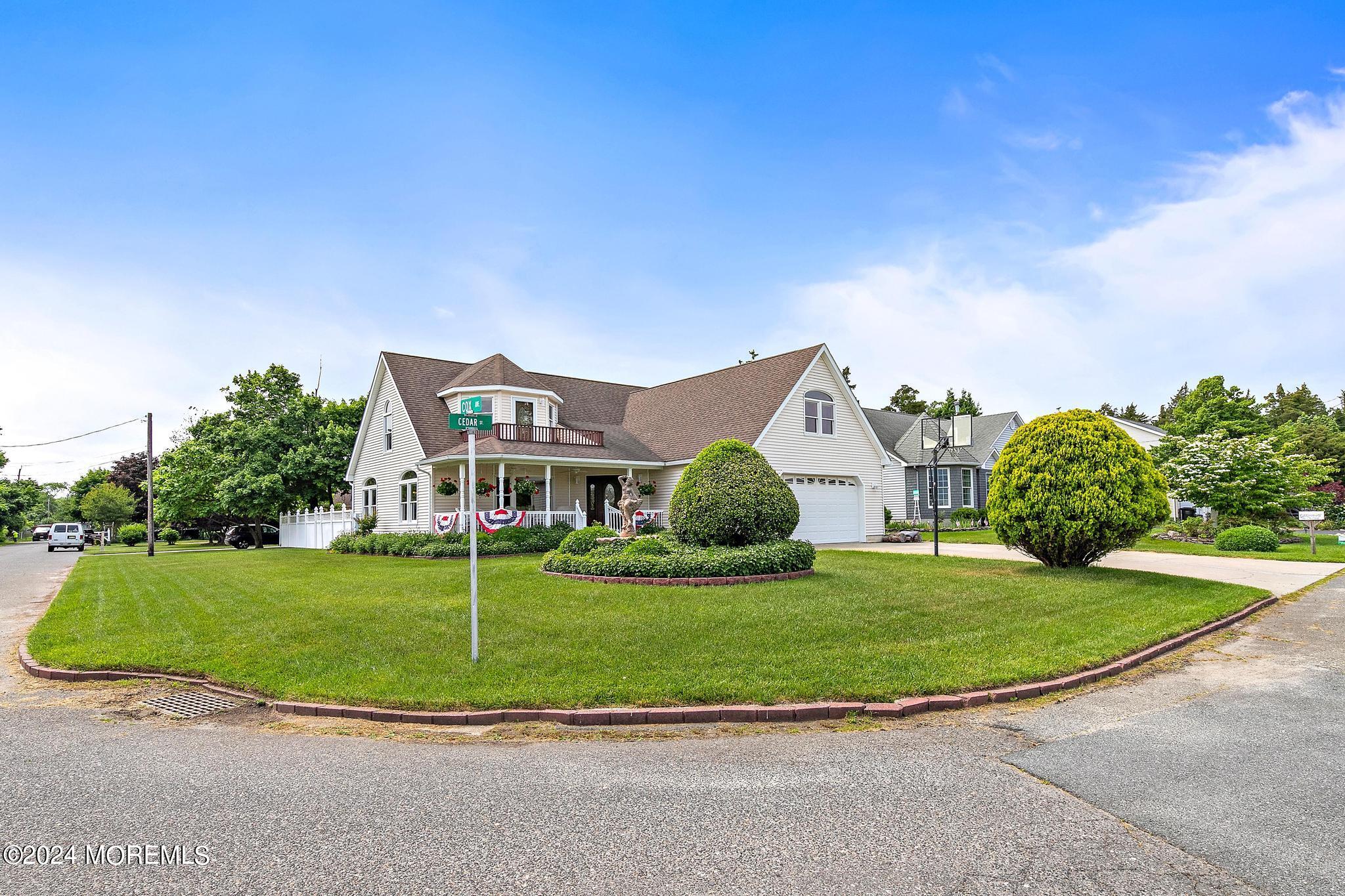 810 Cedar Street