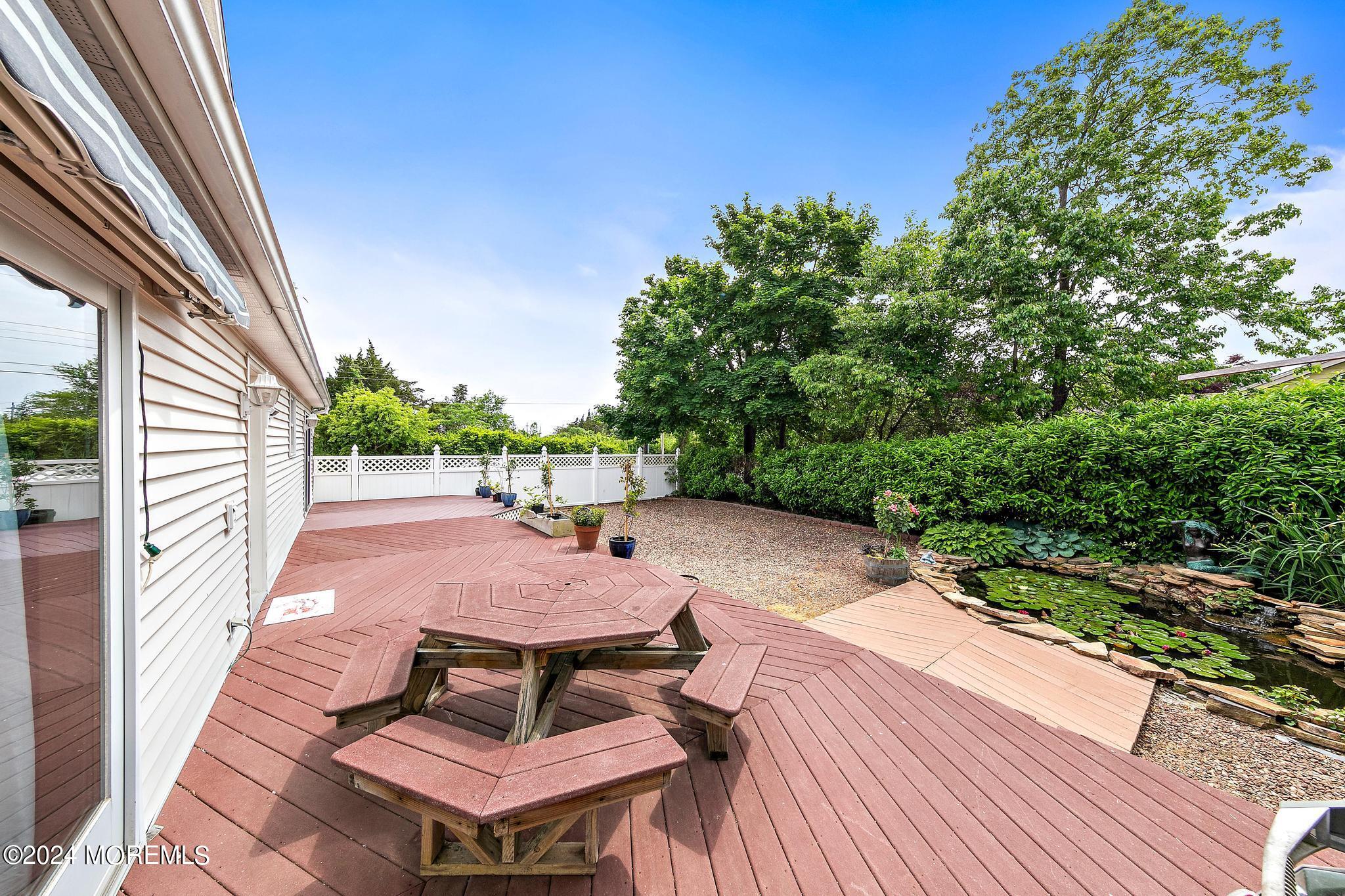 810 Cedar Street