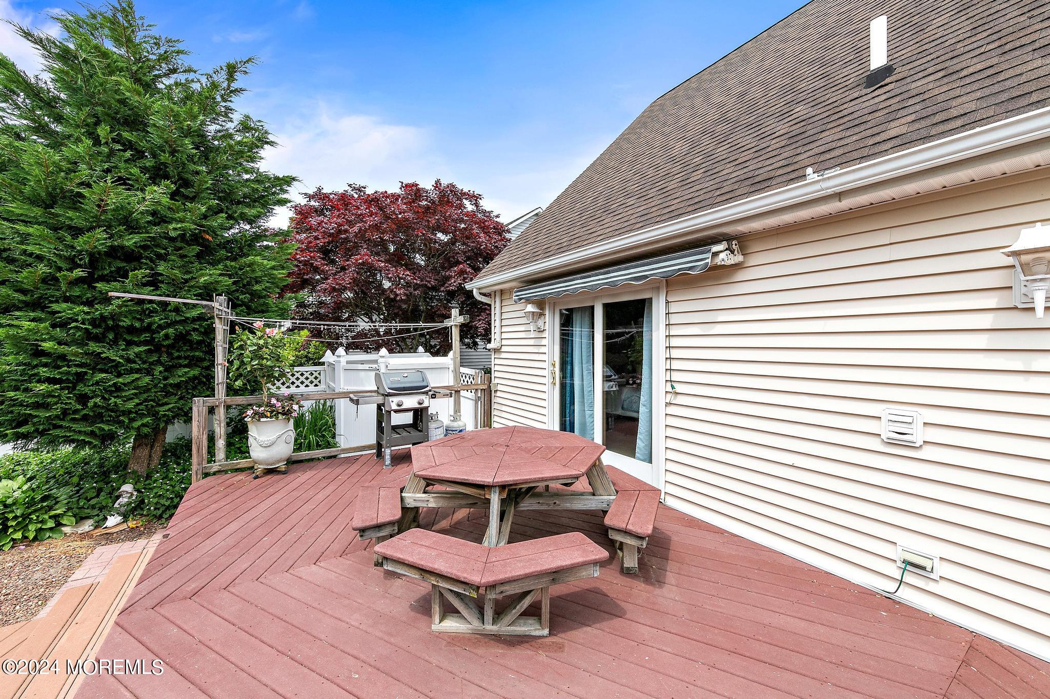 810 Cedar Street