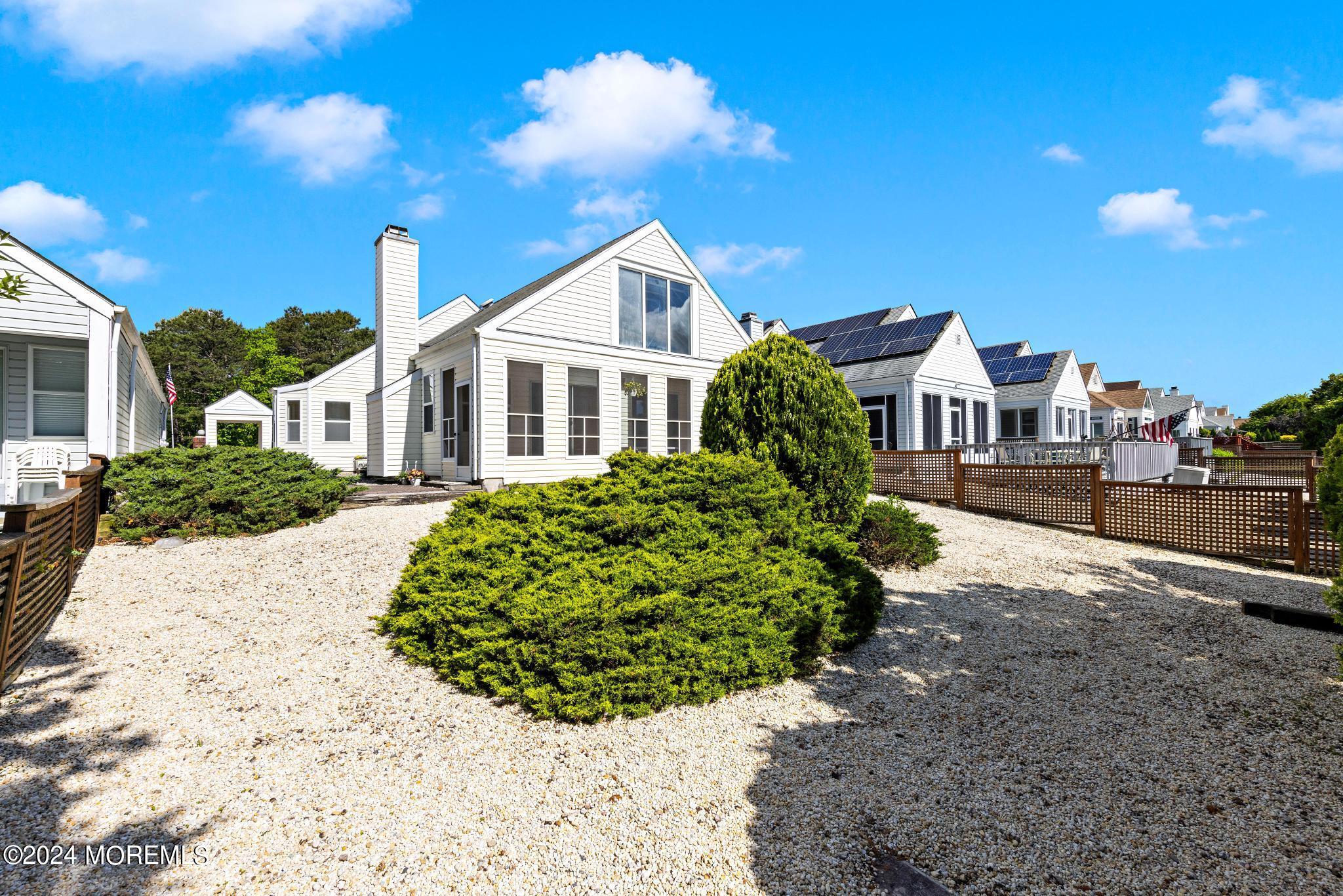141 Longwood Drive