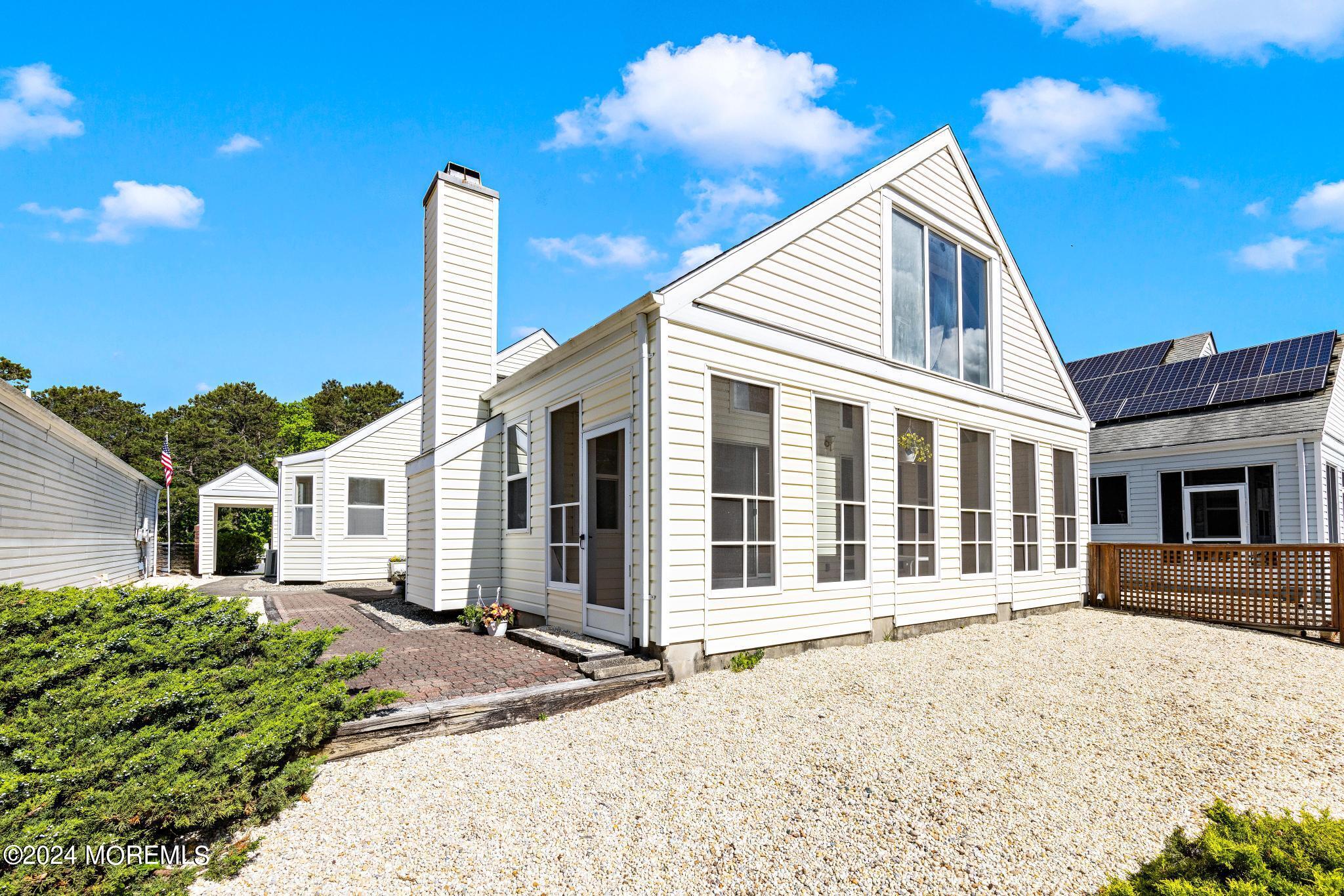 141 Longwood Drive