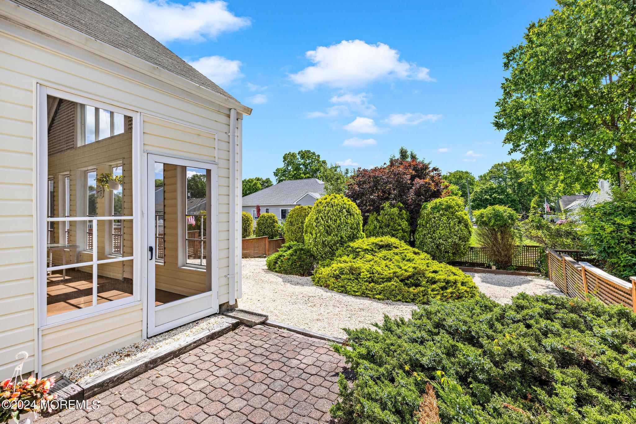 141 Longwood Drive