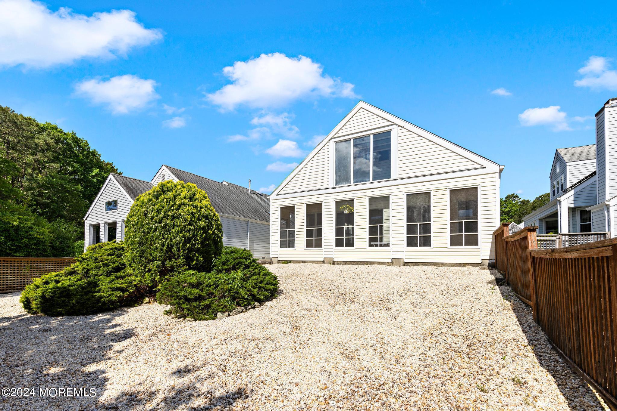 141 Longwood Drive