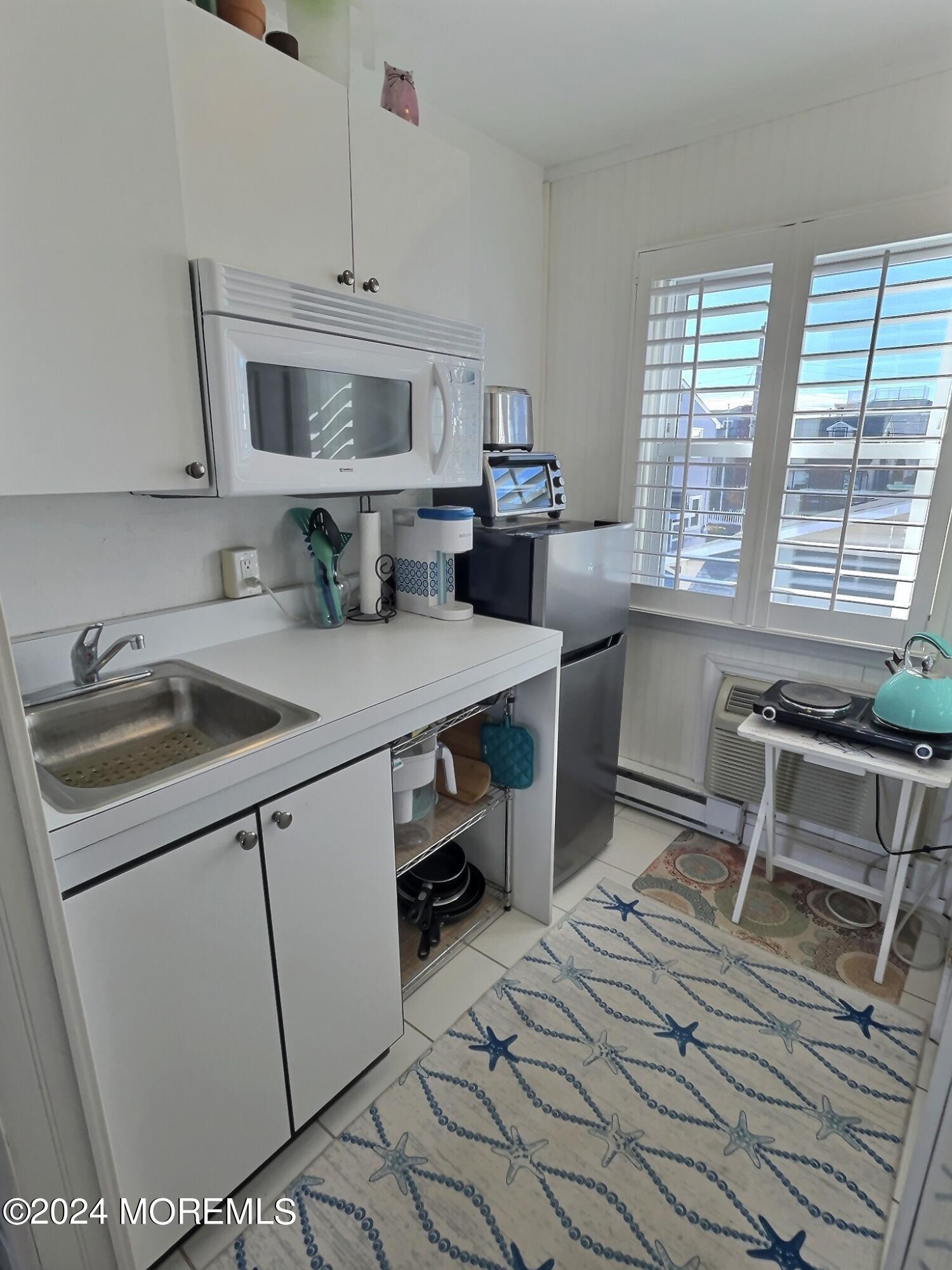 8501 Long Beach Boulevard, 10