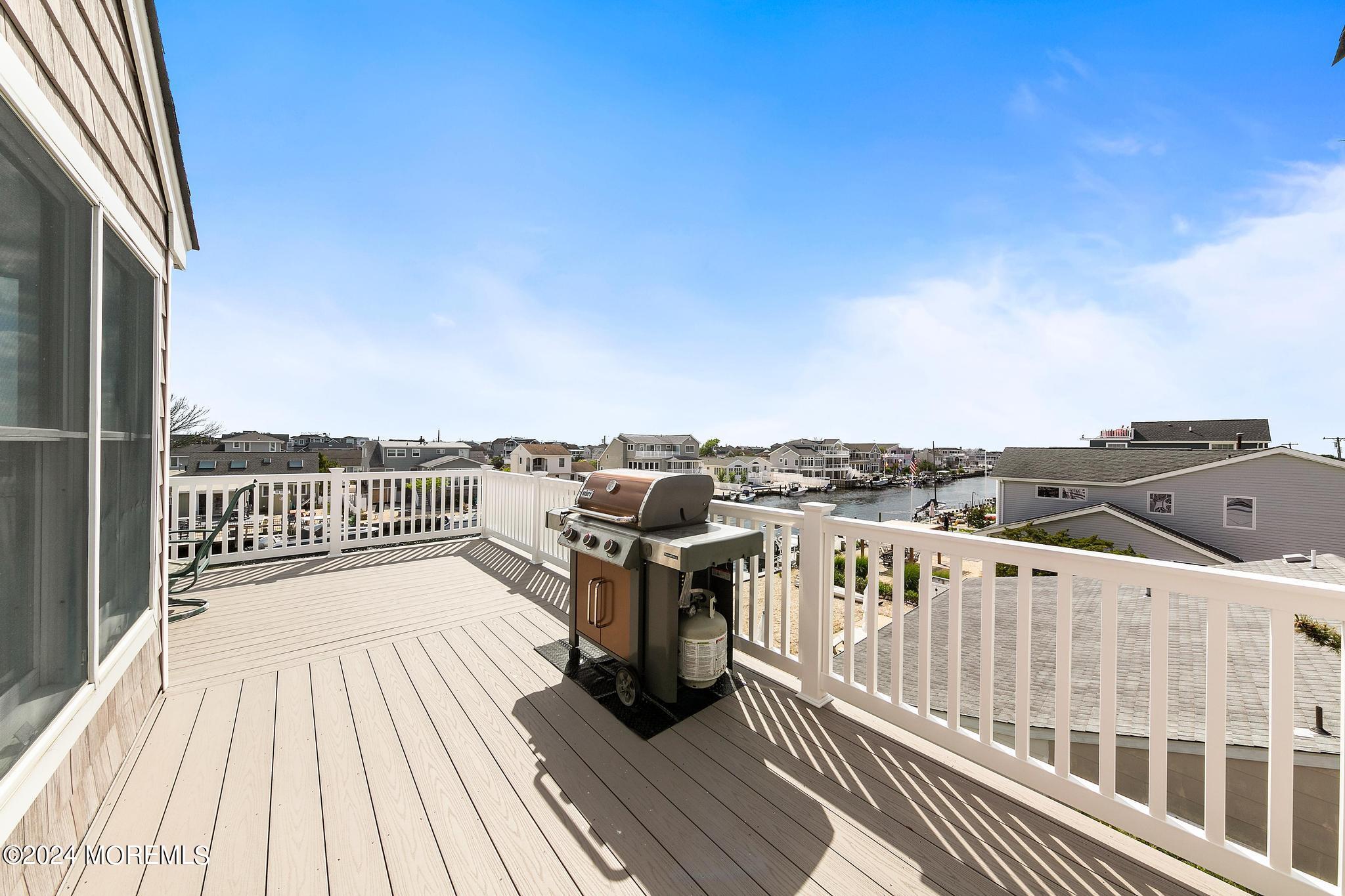 10 Arnold Boulevard