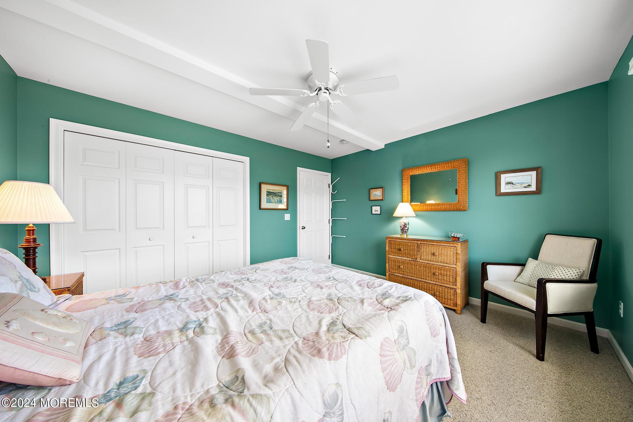 10 Arnold Boulevard