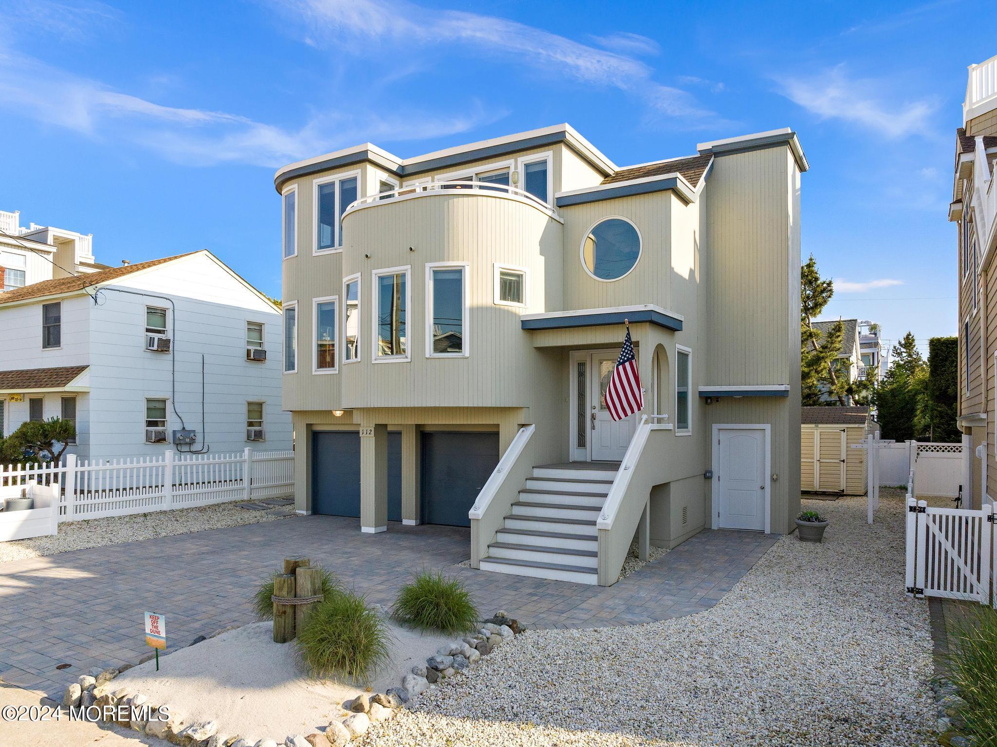 112 Sailboat Avenue