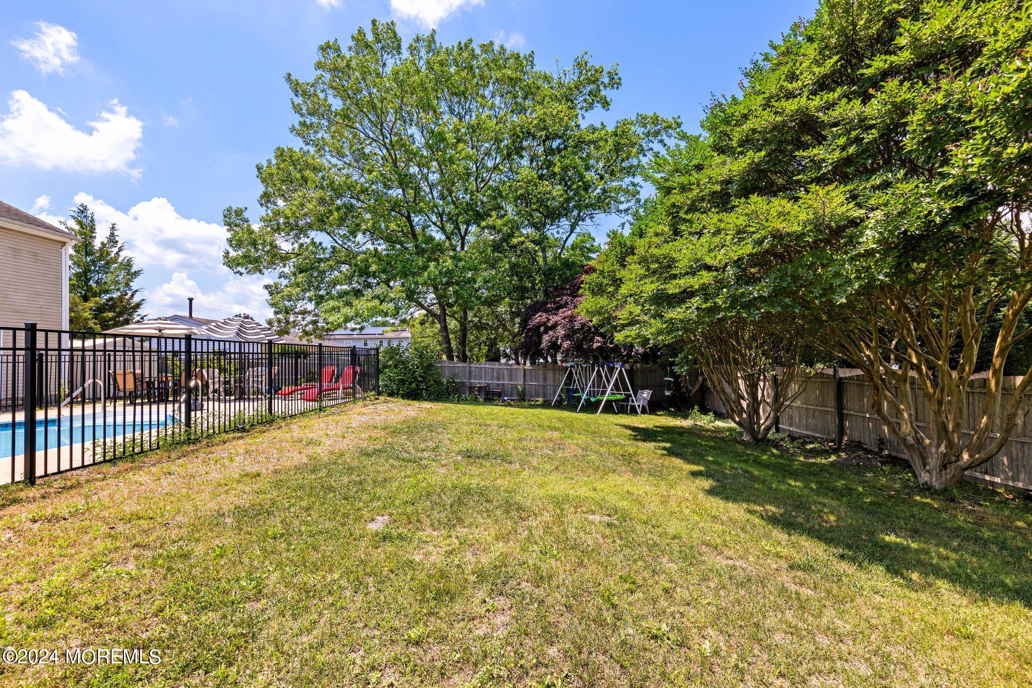 191 Ravenwood Boulevard