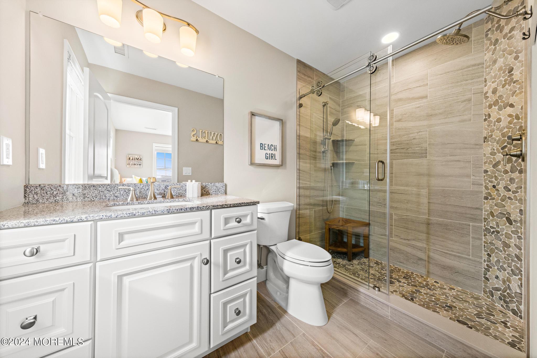 7 W Ryerson Lane