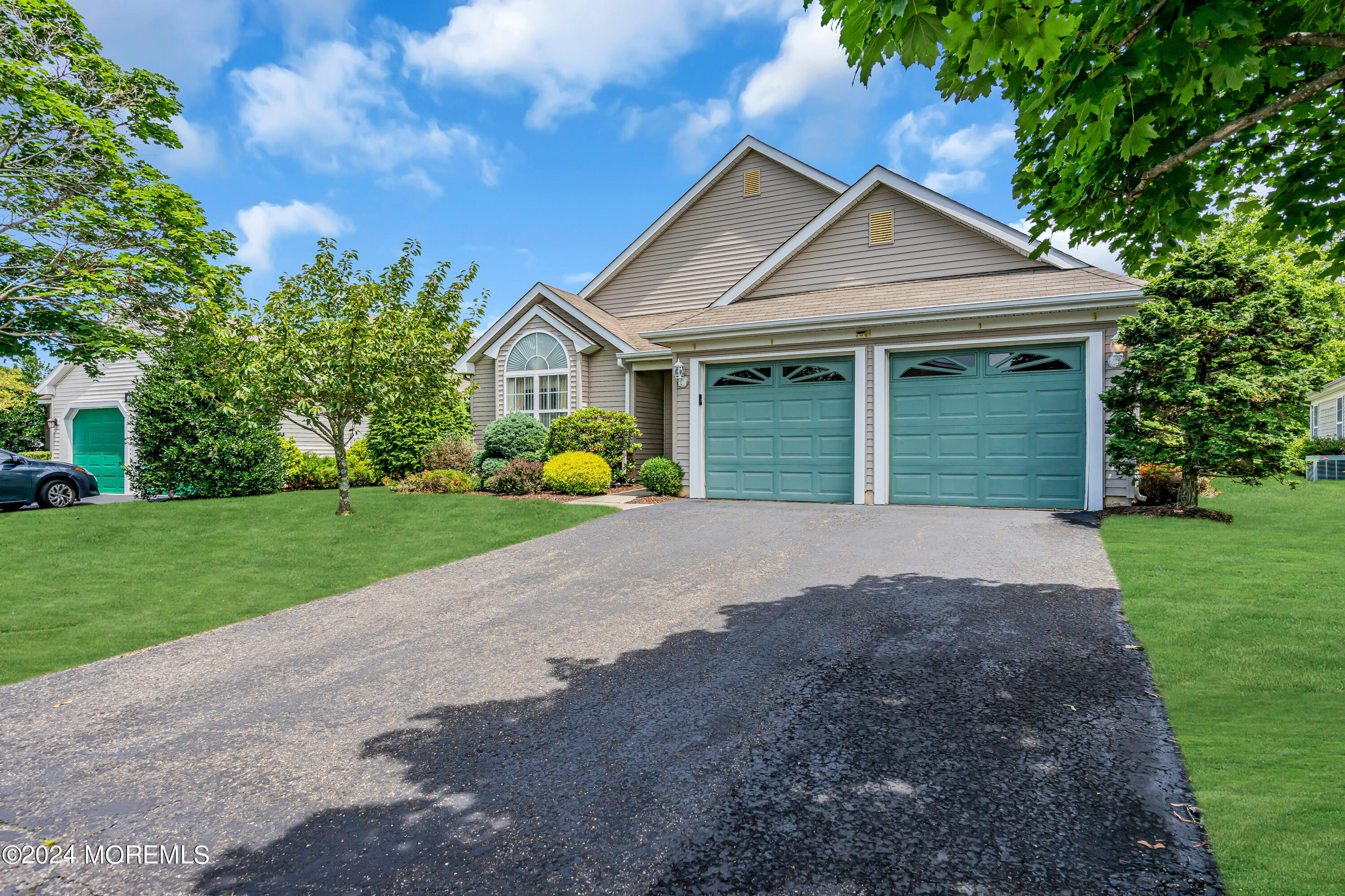 92 Rosewood Drive