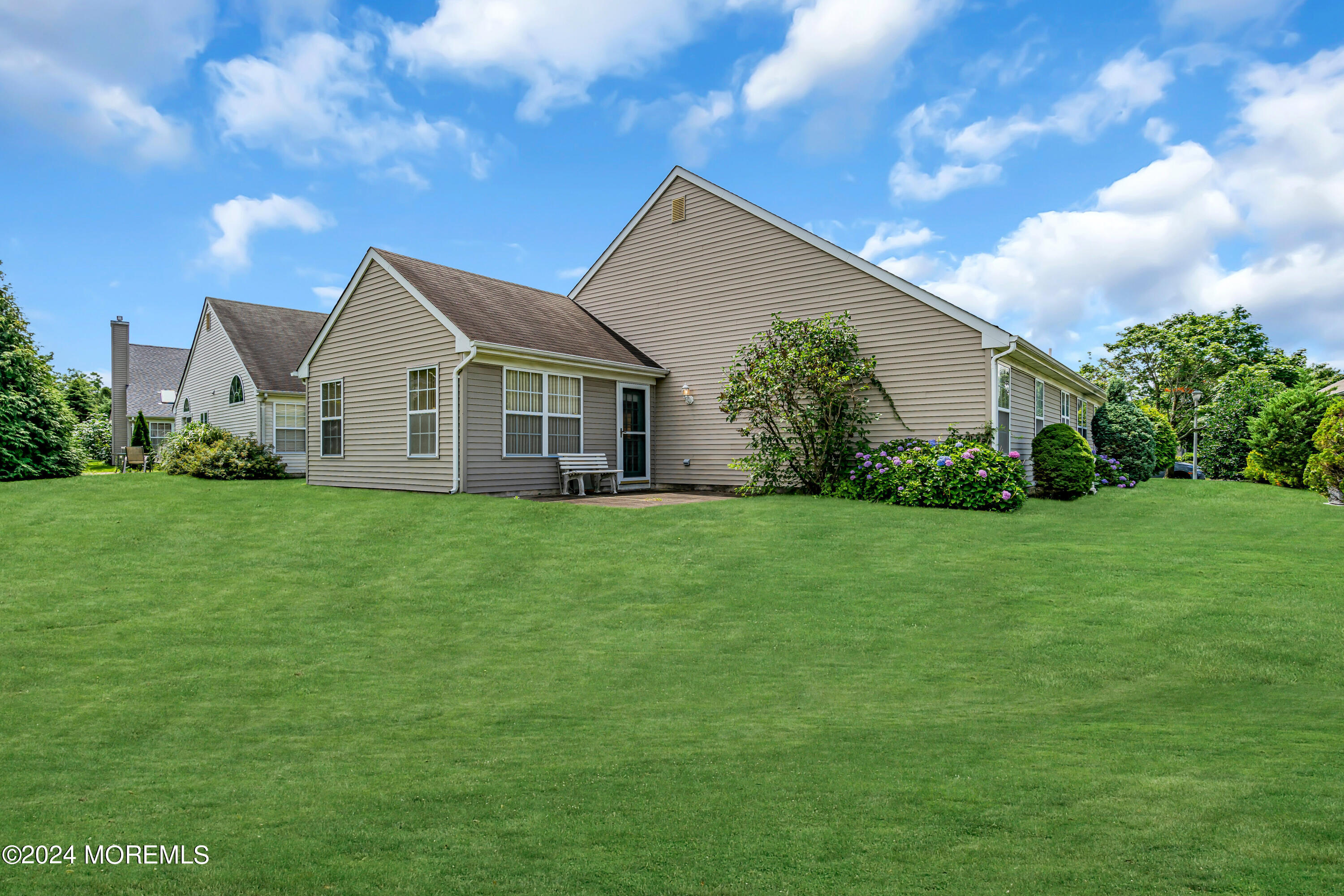 92 Rosewood Drive