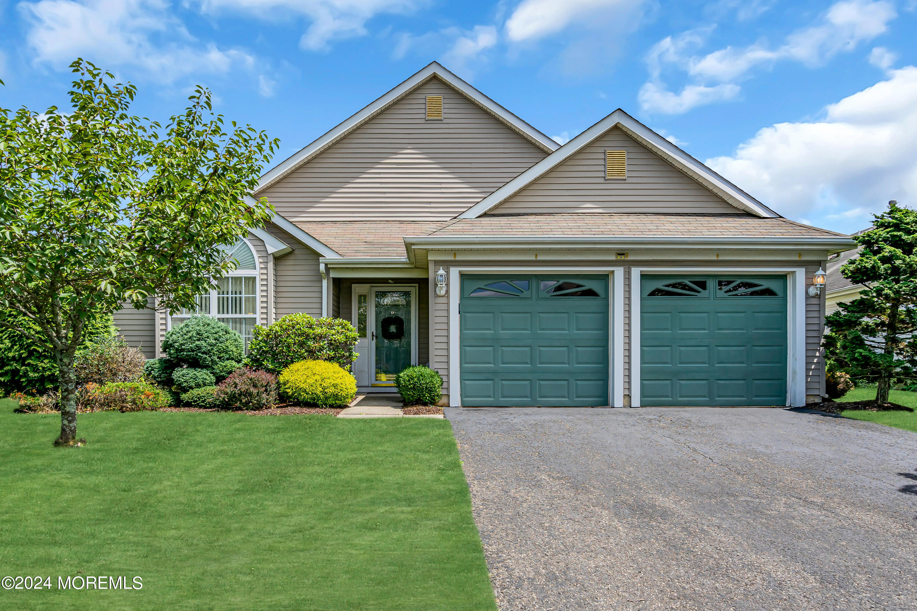 92 Rosewood Drive