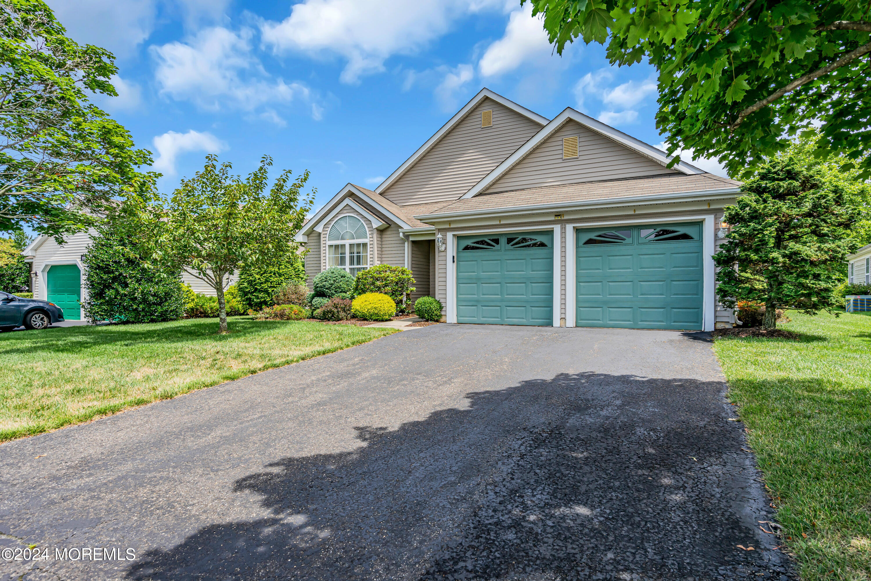 92 Rosewood Drive