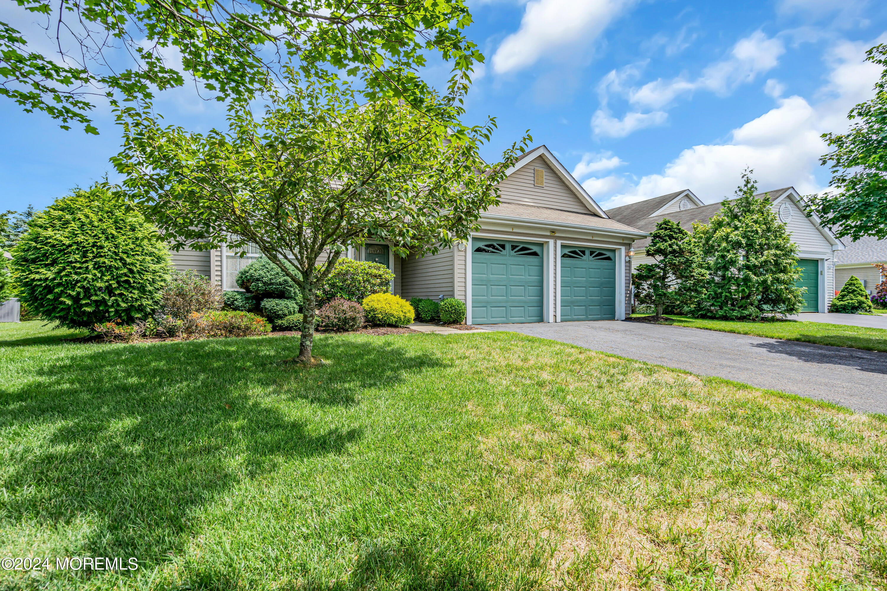 92 Rosewood Drive