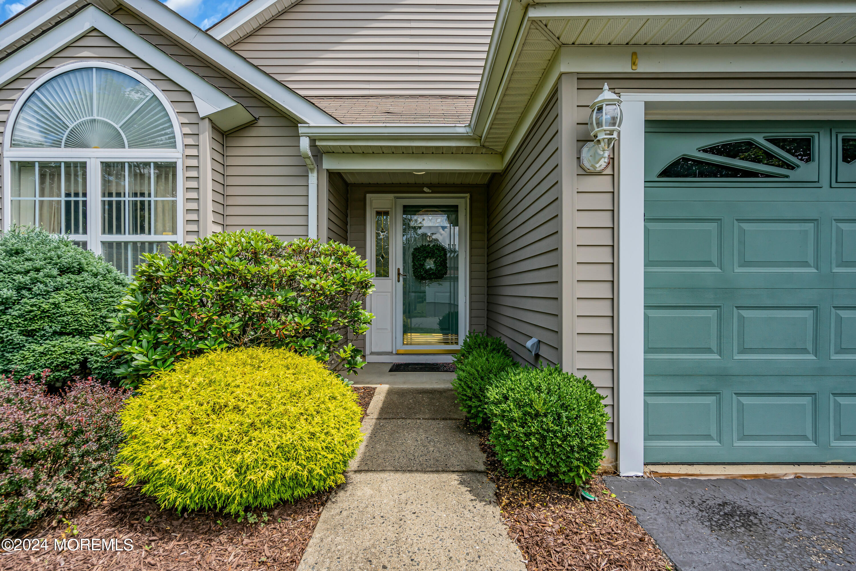 92 Rosewood Drive