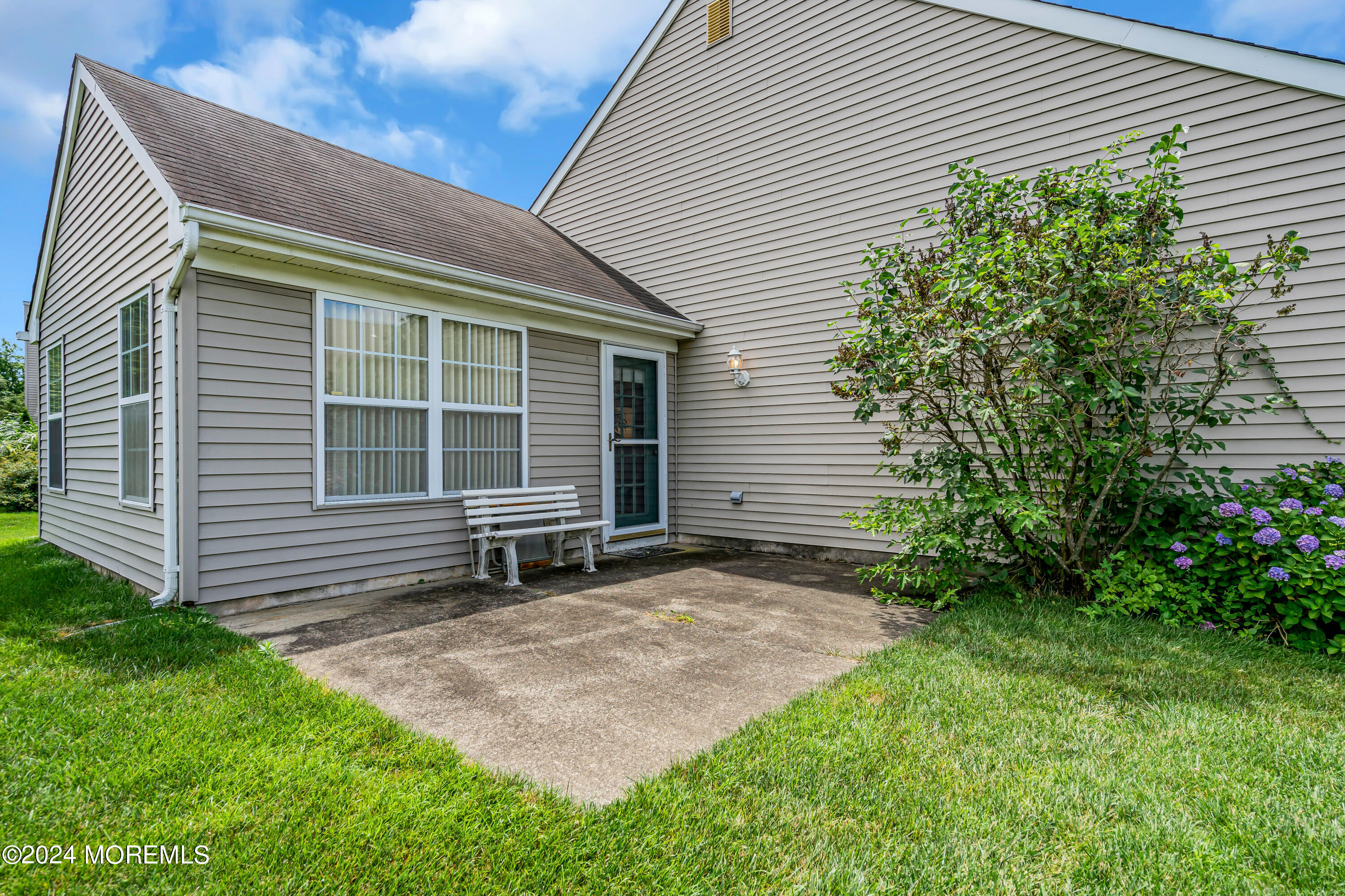 92 Rosewood Drive