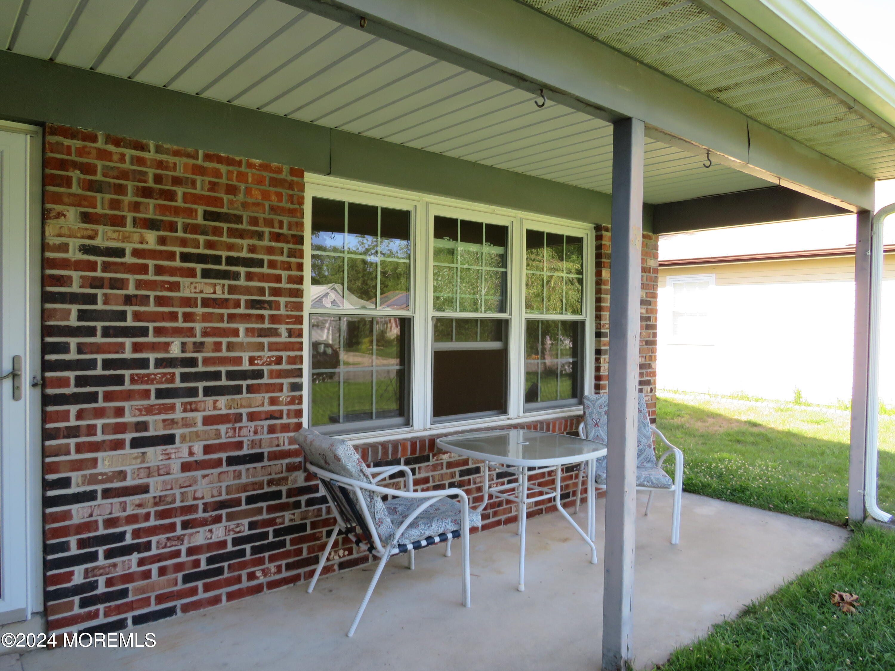 220 Lexington Drive