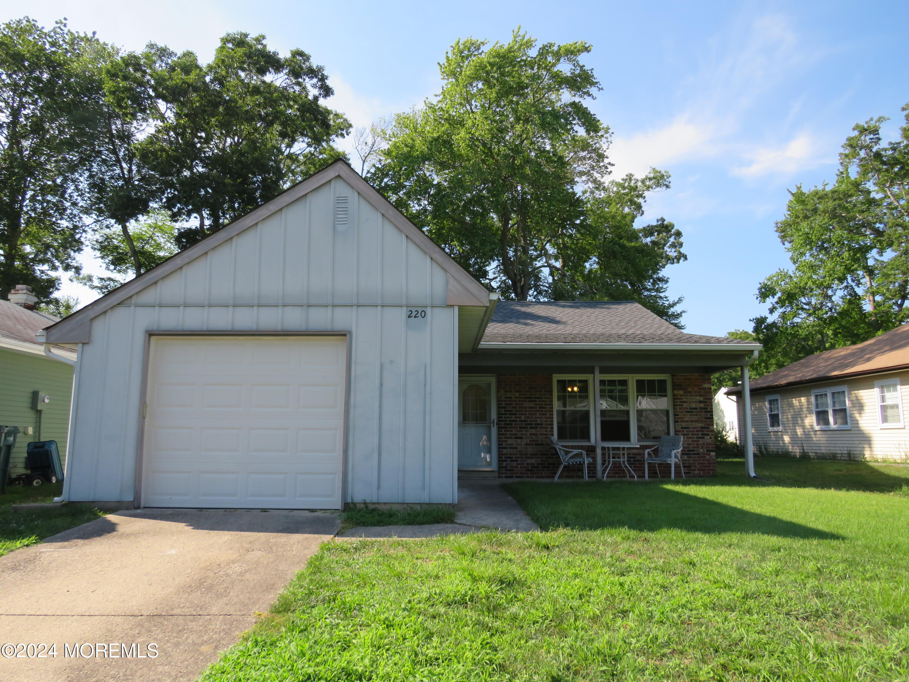 220 Lexington Drive