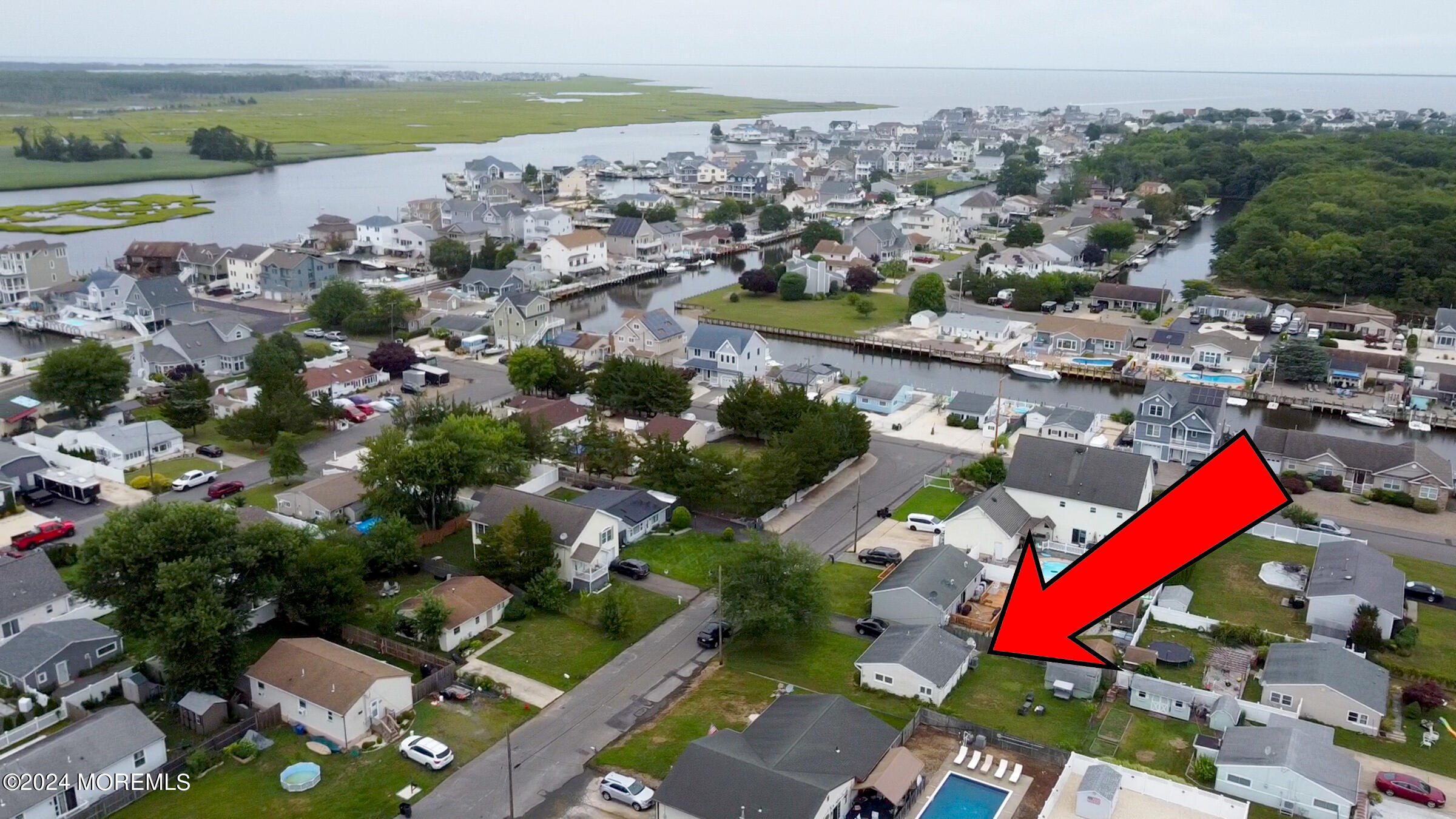 1013 Waterview Way