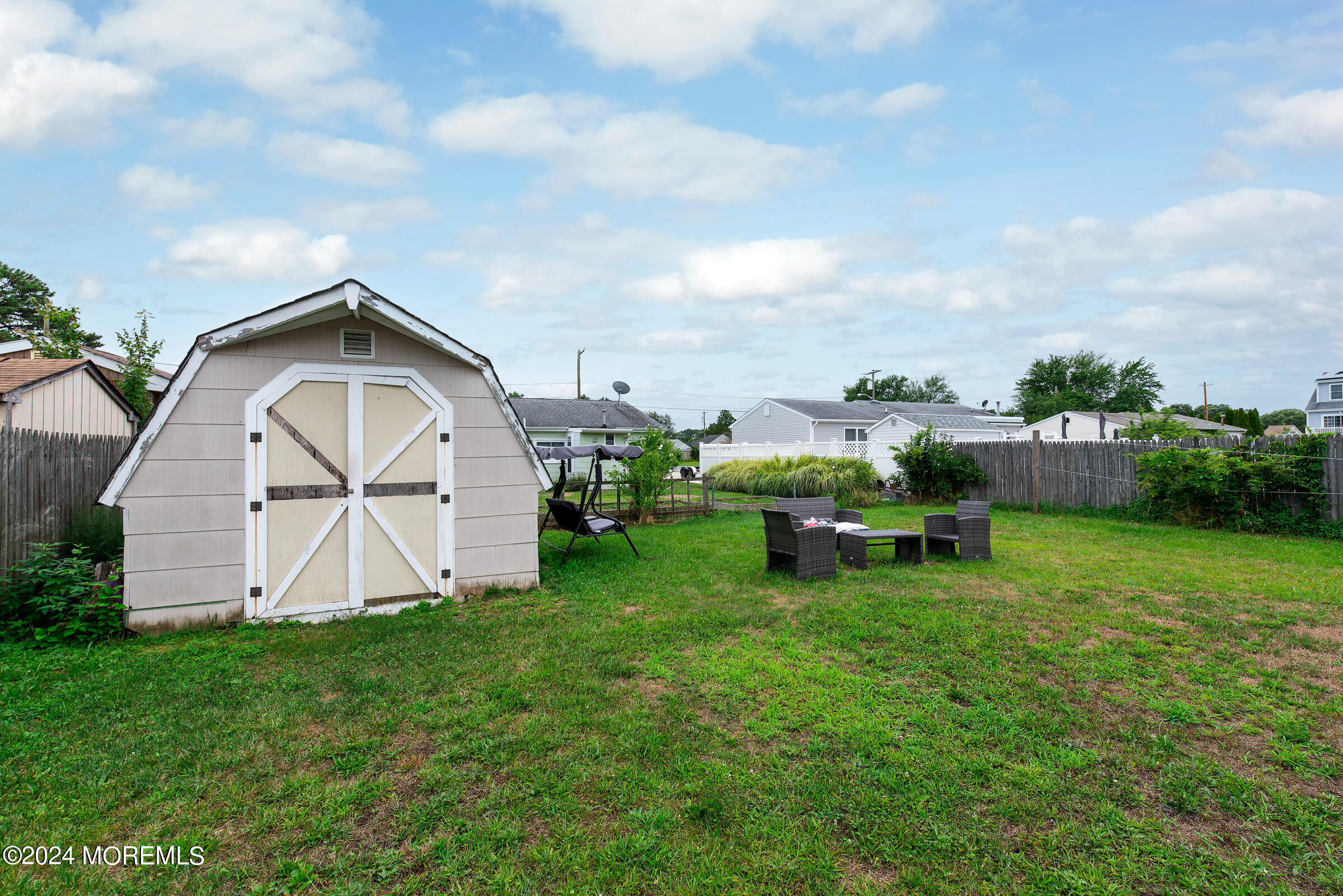 1013 Waterview Way