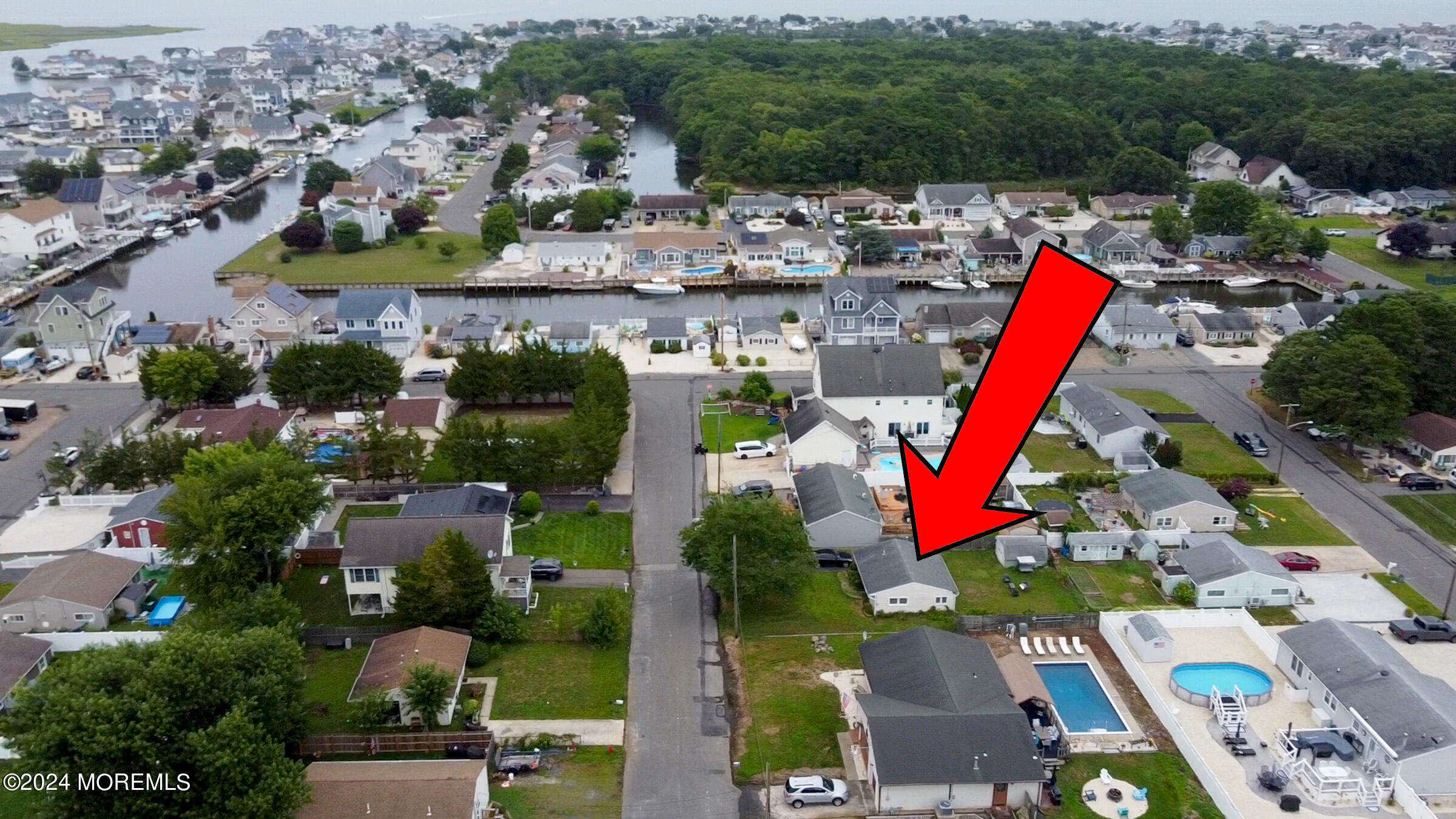 1013 Waterview Way