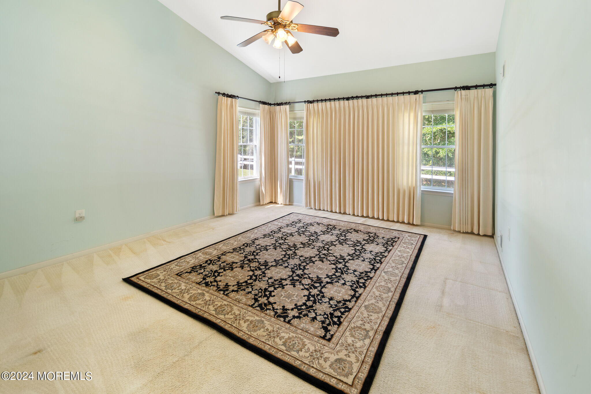 22 Rumson Court