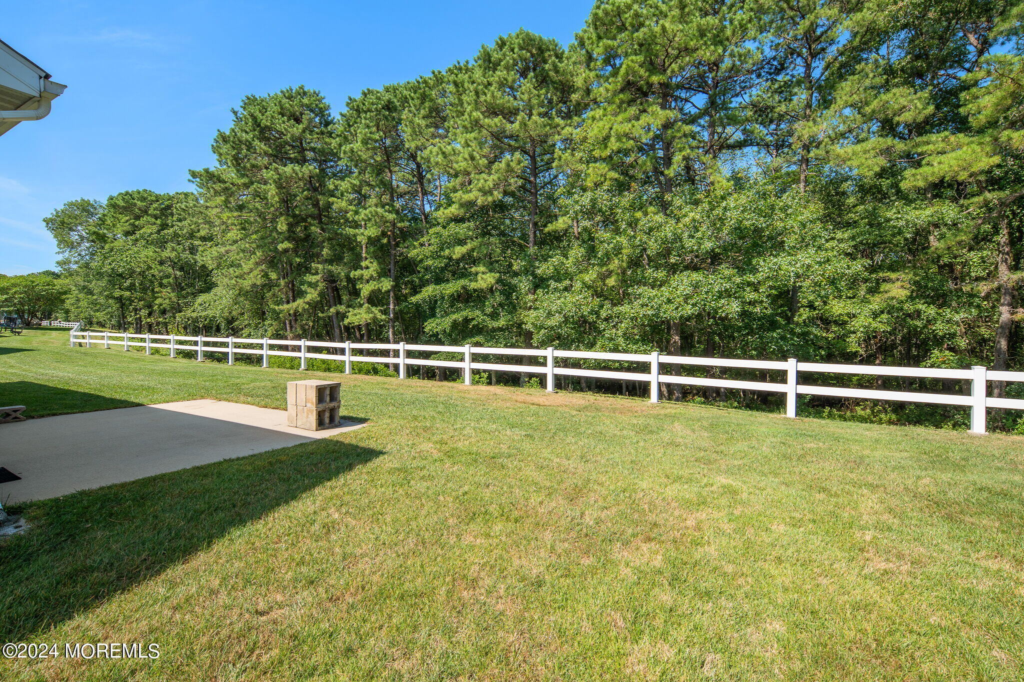22 Rumson Court