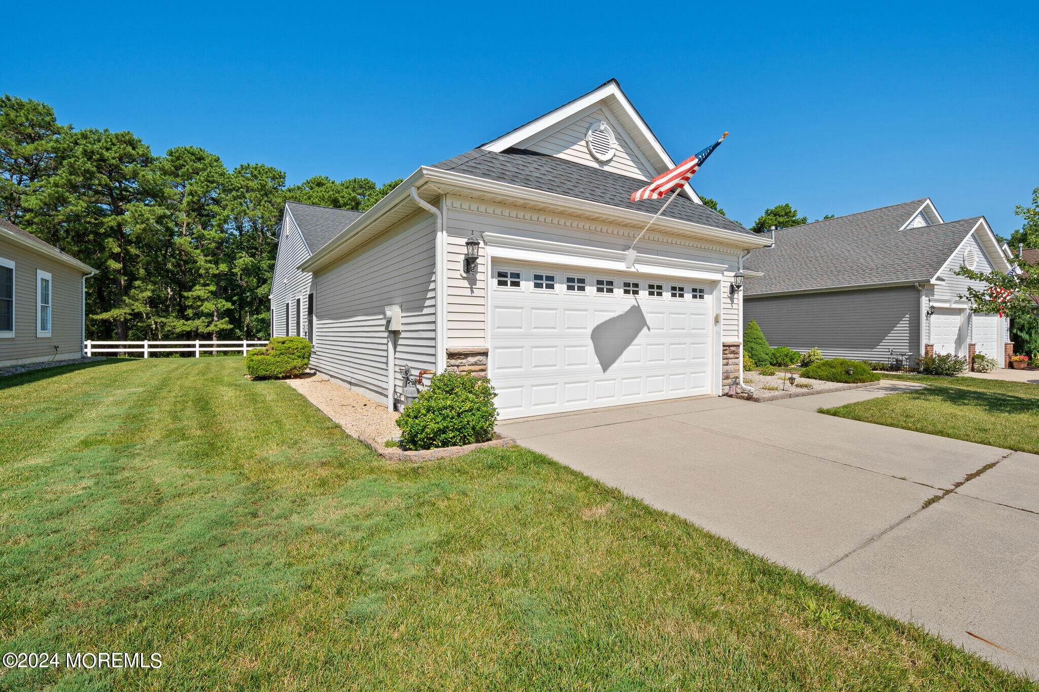 22 Rumson Court