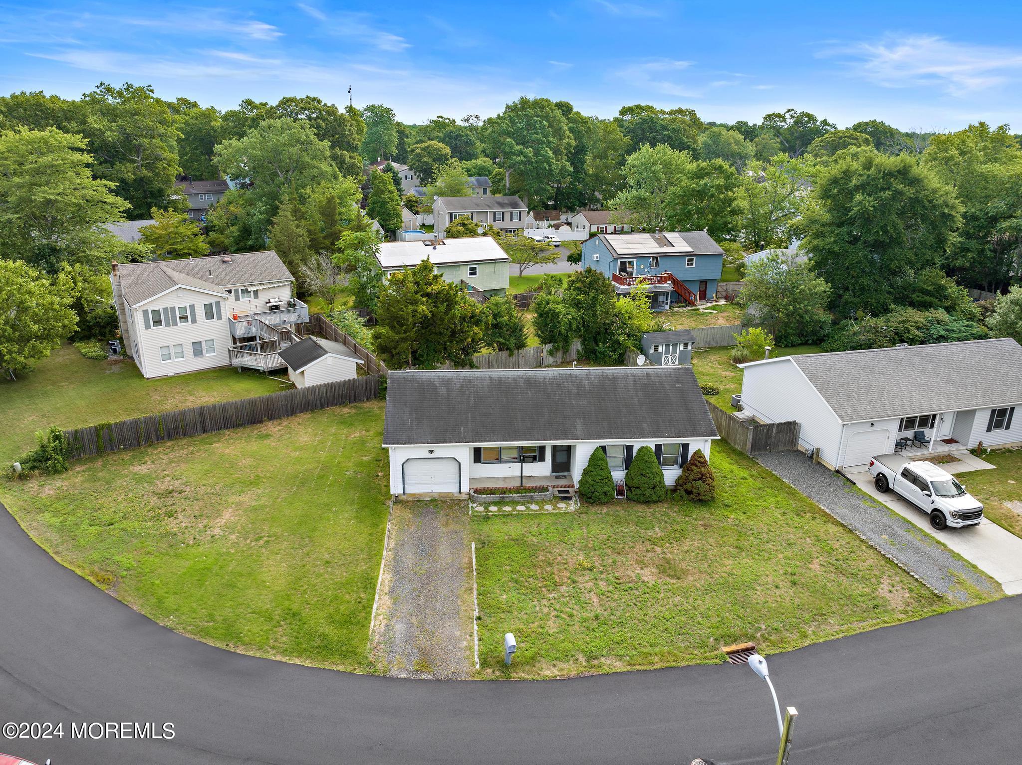 30 Oakleaf Drive