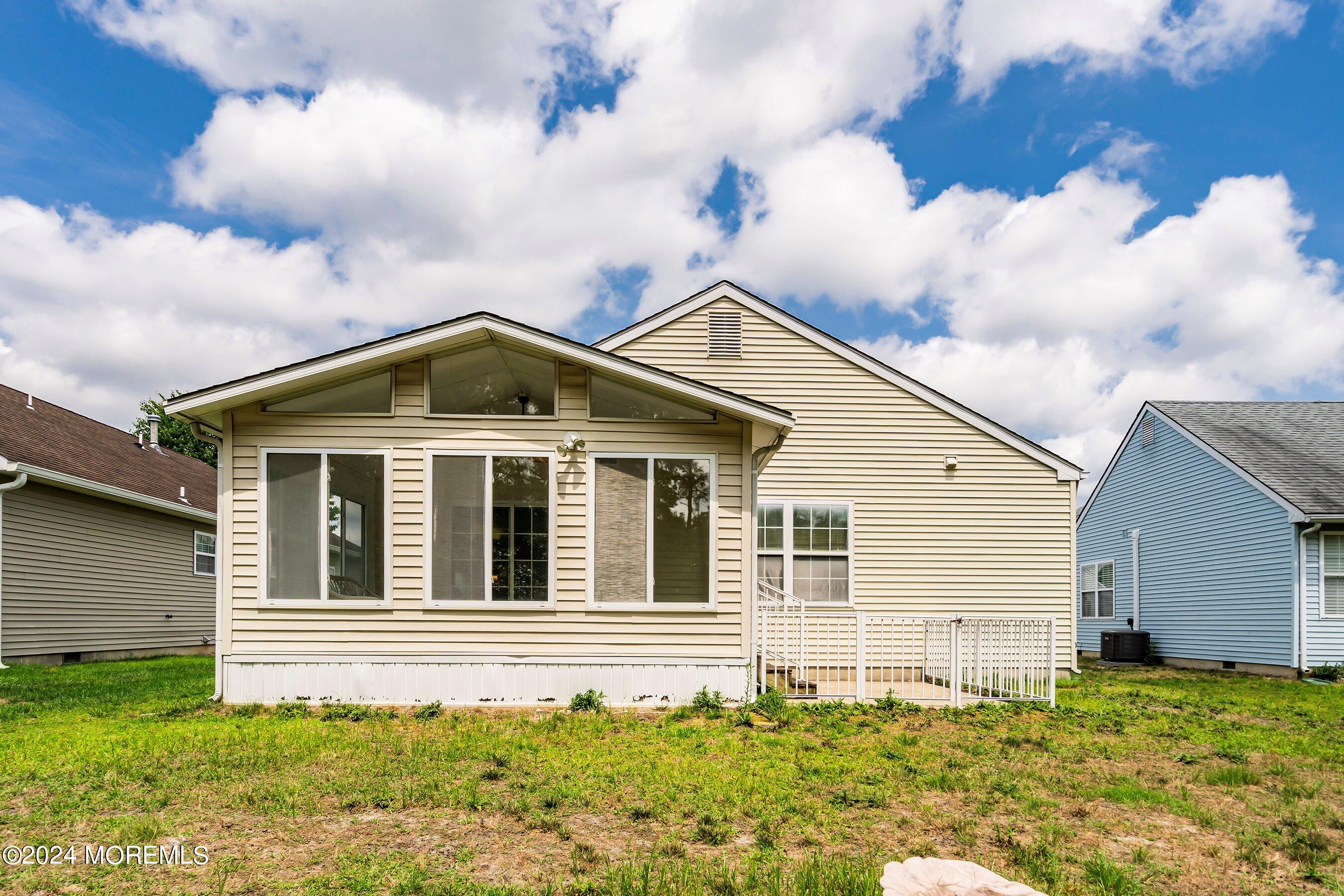 322 Jamaica Boulevard