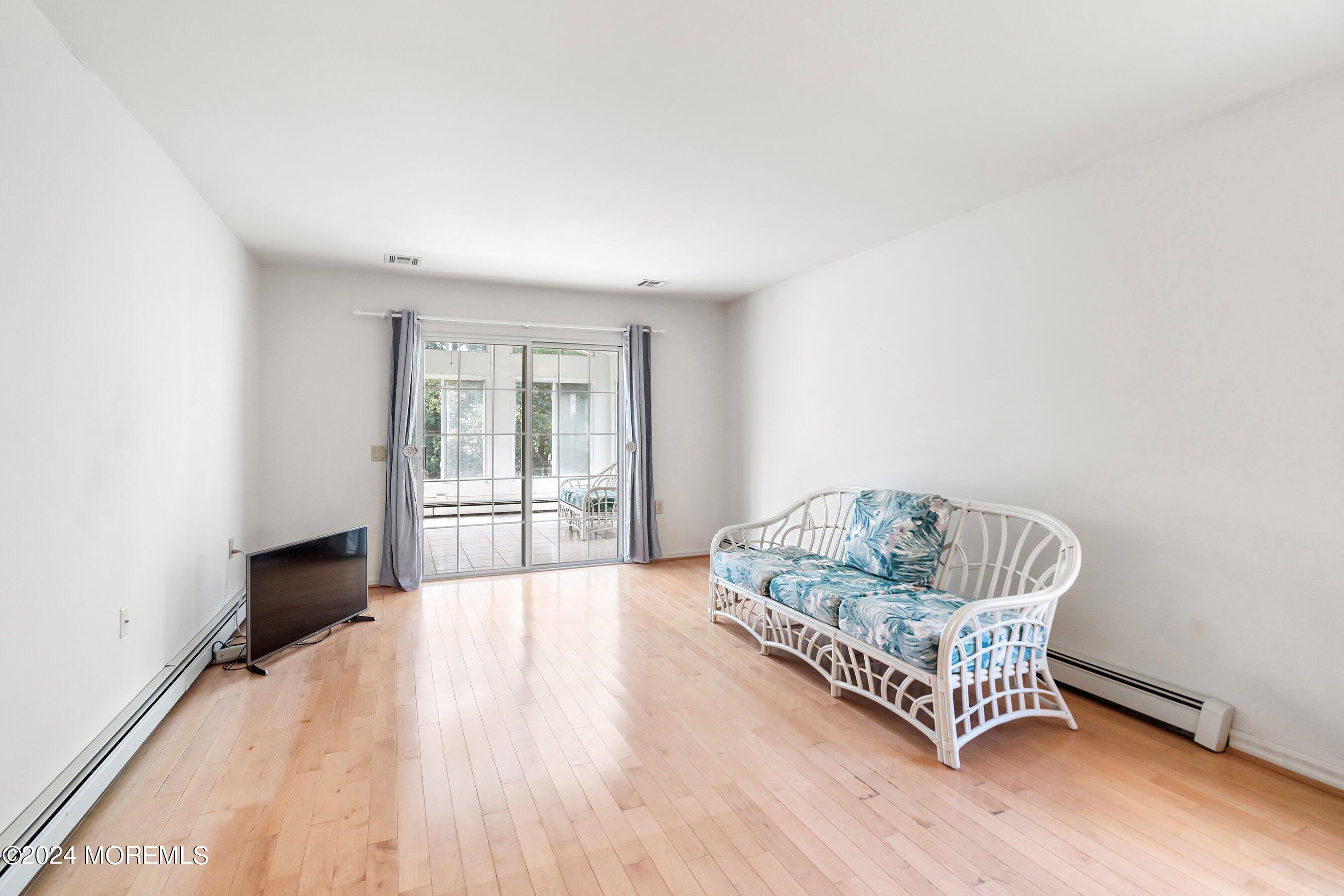 322 Jamaica Boulevard