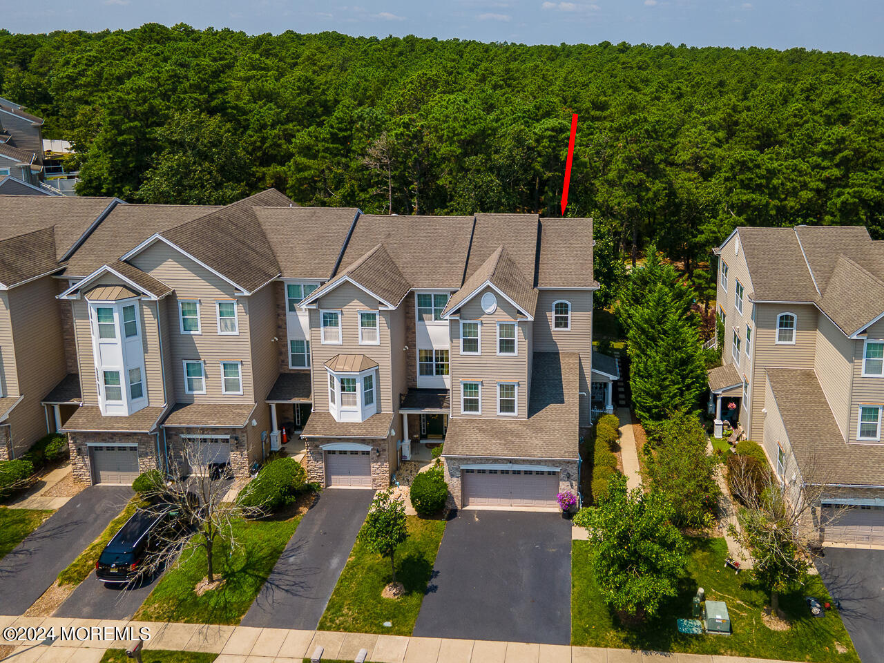 294 Hawthorne Lane