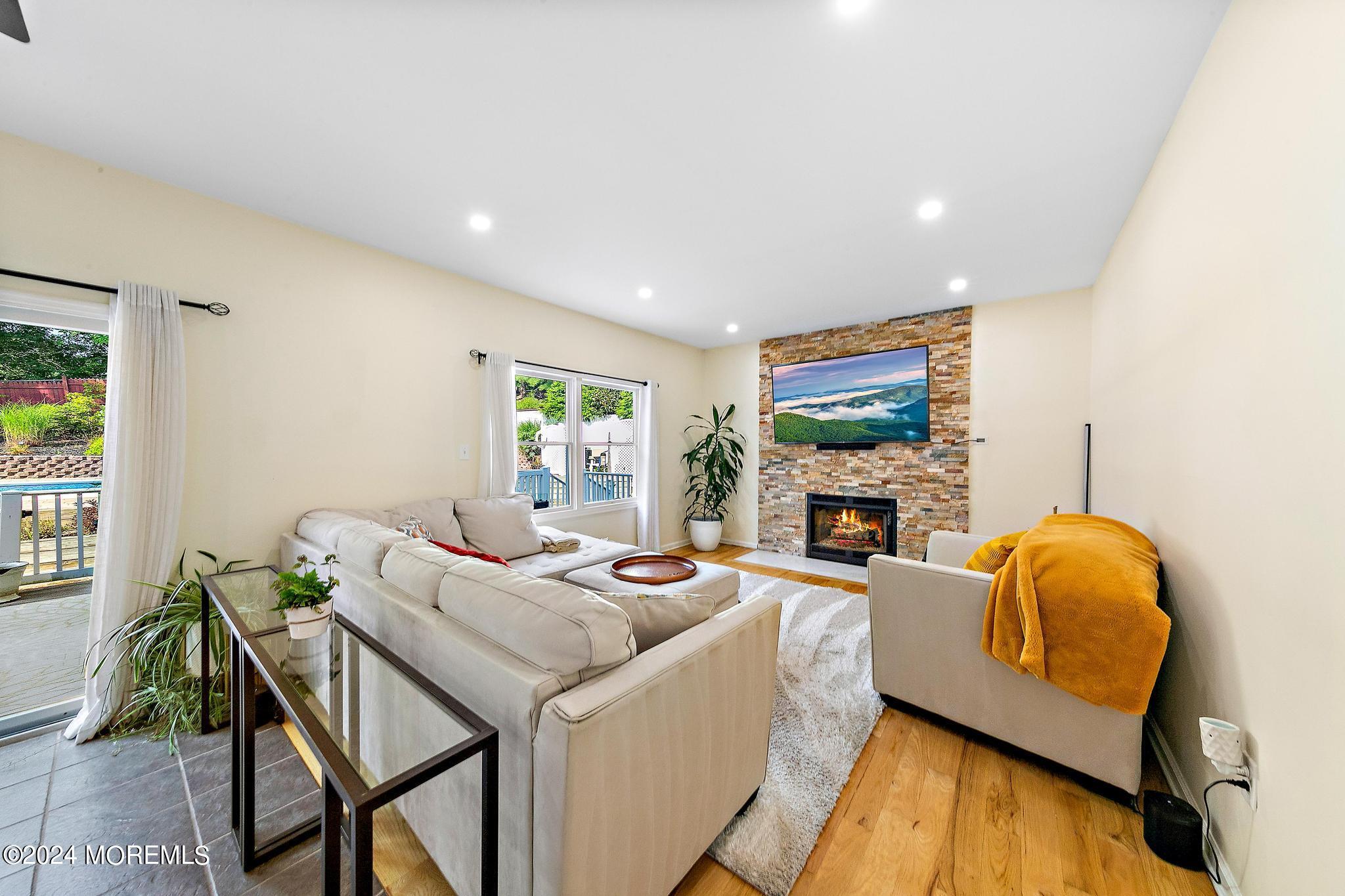 17 Sugarhill Road