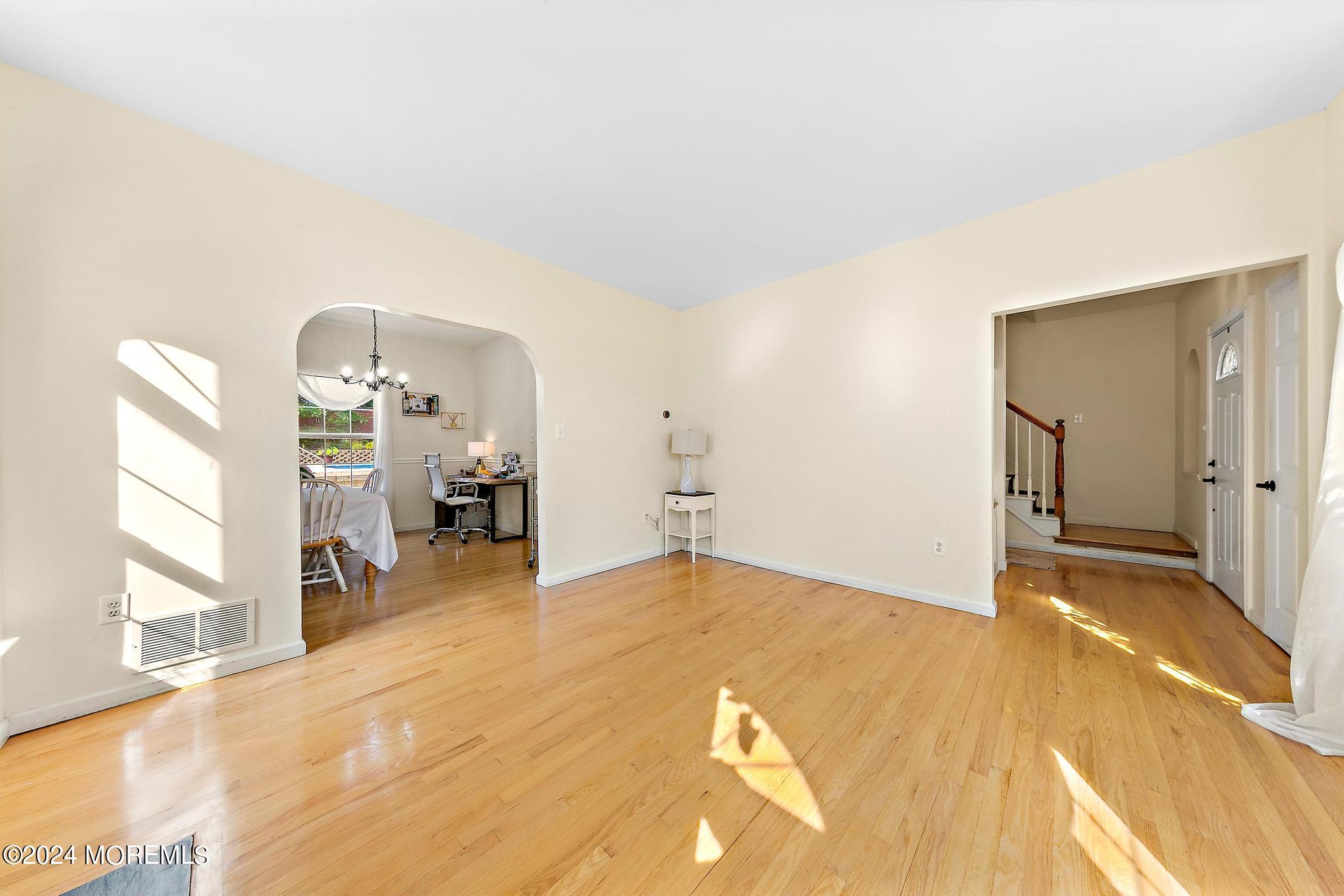 17 Sugarhill Road