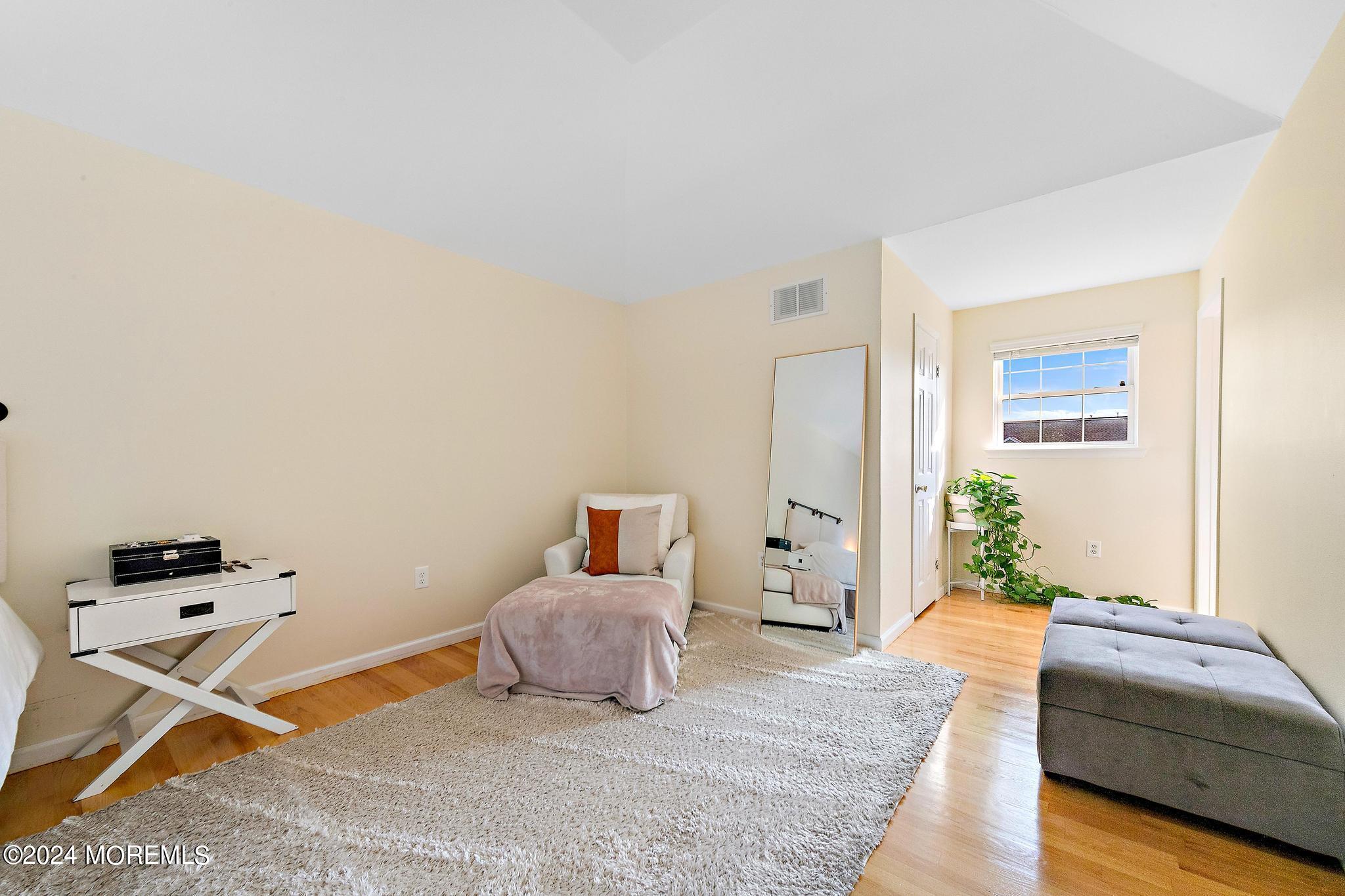 17 Sugarhill Road